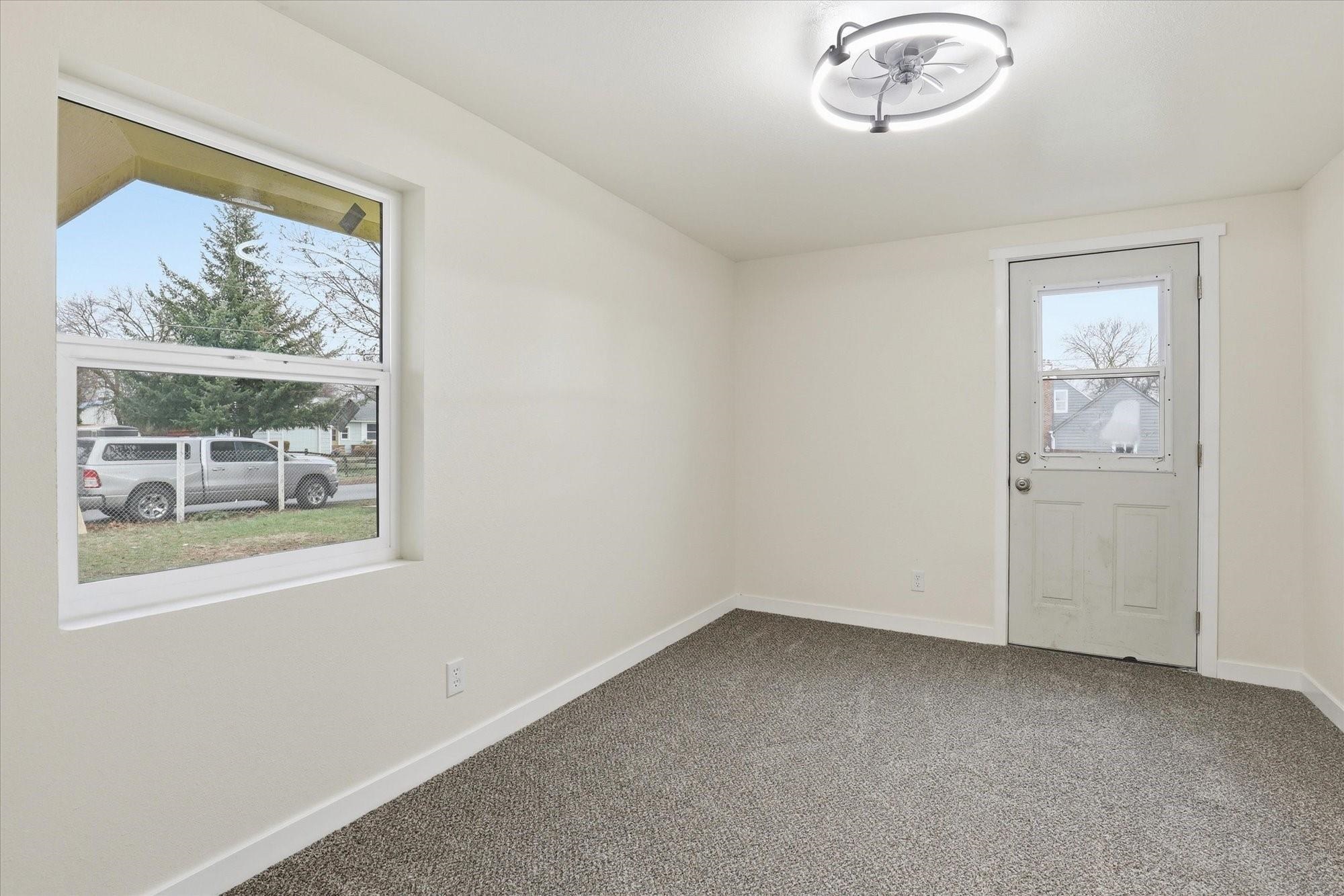 14902 E Valleyway Ave - Photo 11