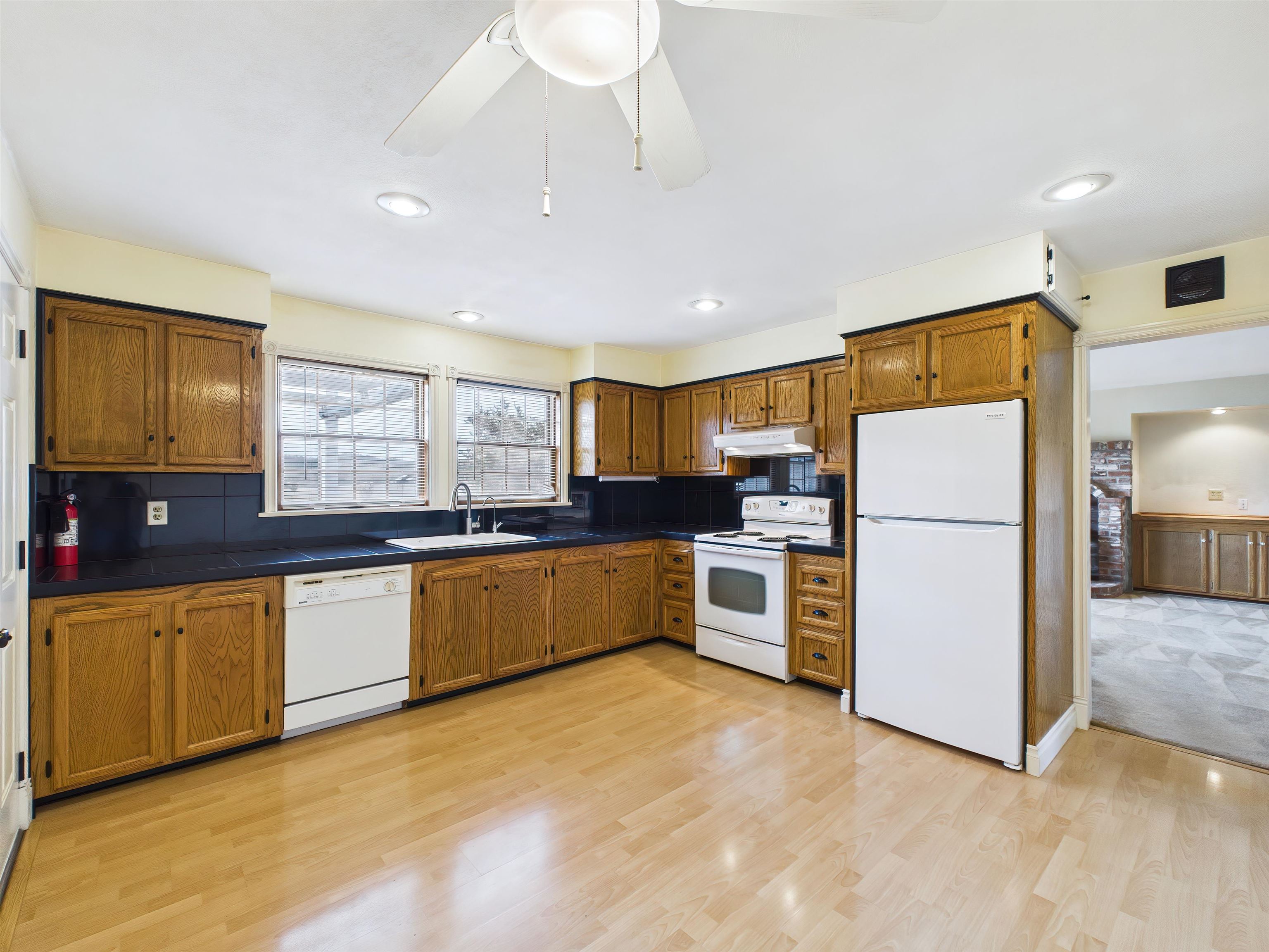 24224 N Dalton Rd - Photo 4
