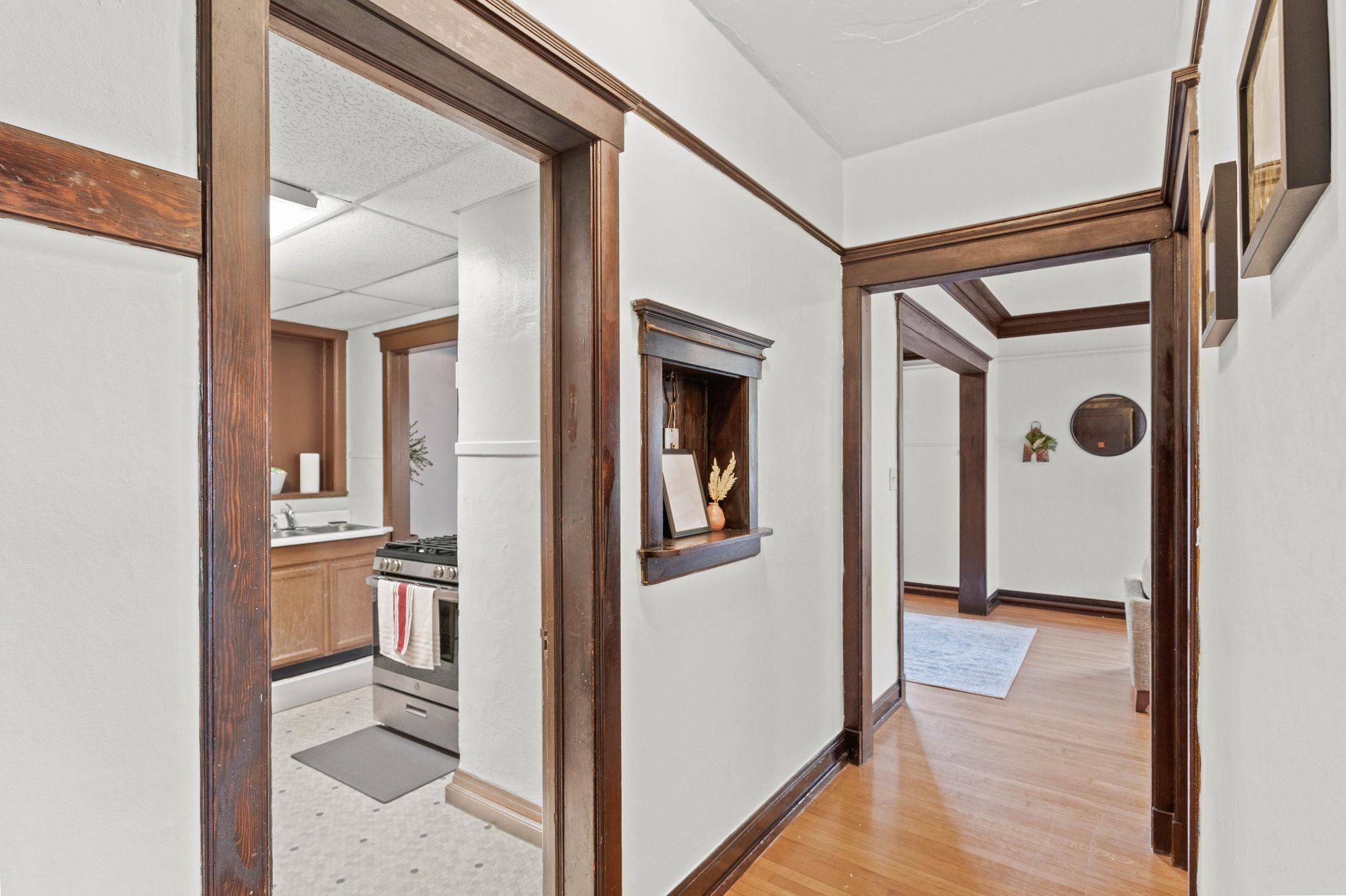702 S Bernard St - Photo 10