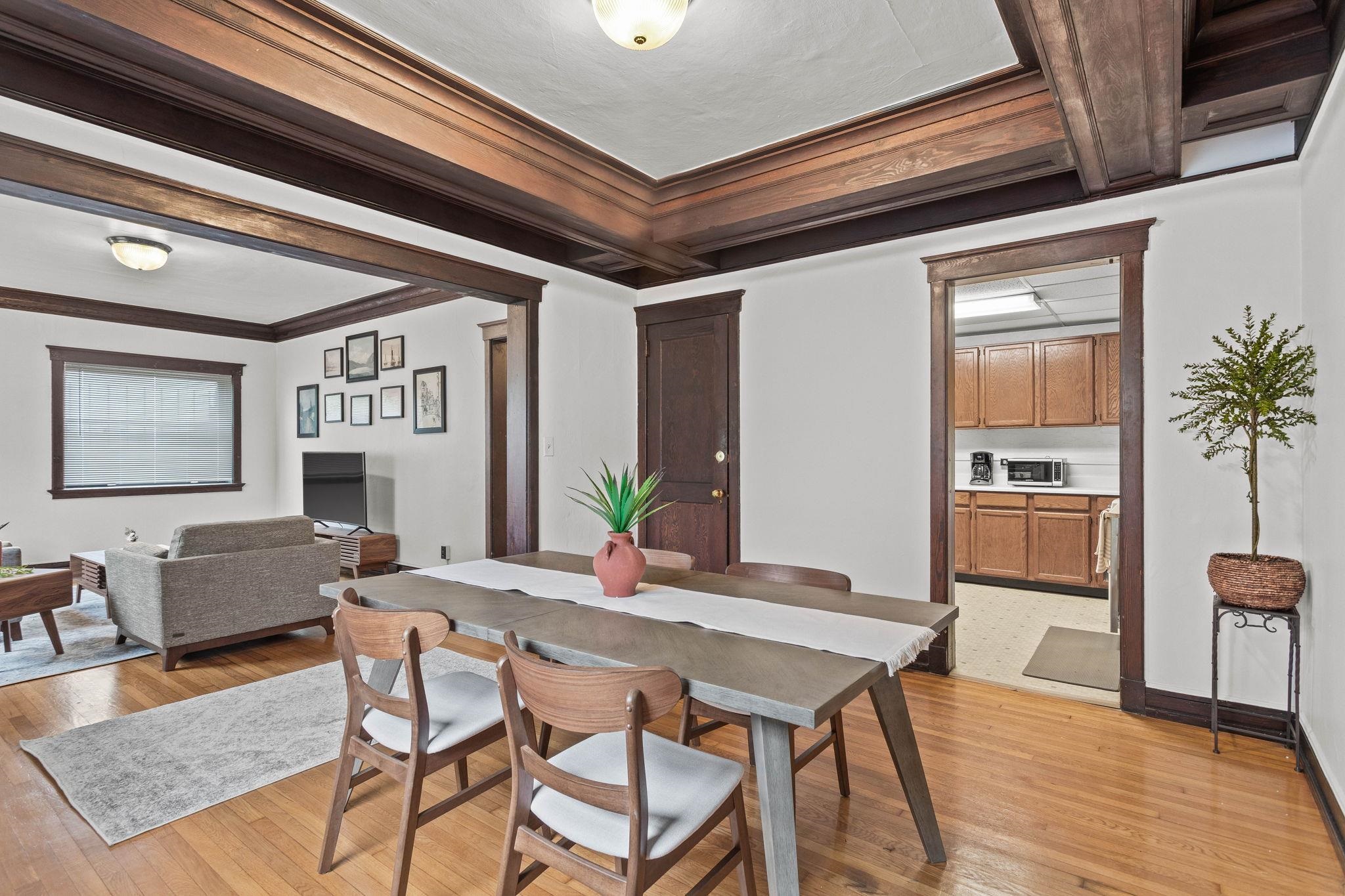 702 S Bernard St - Photo 15