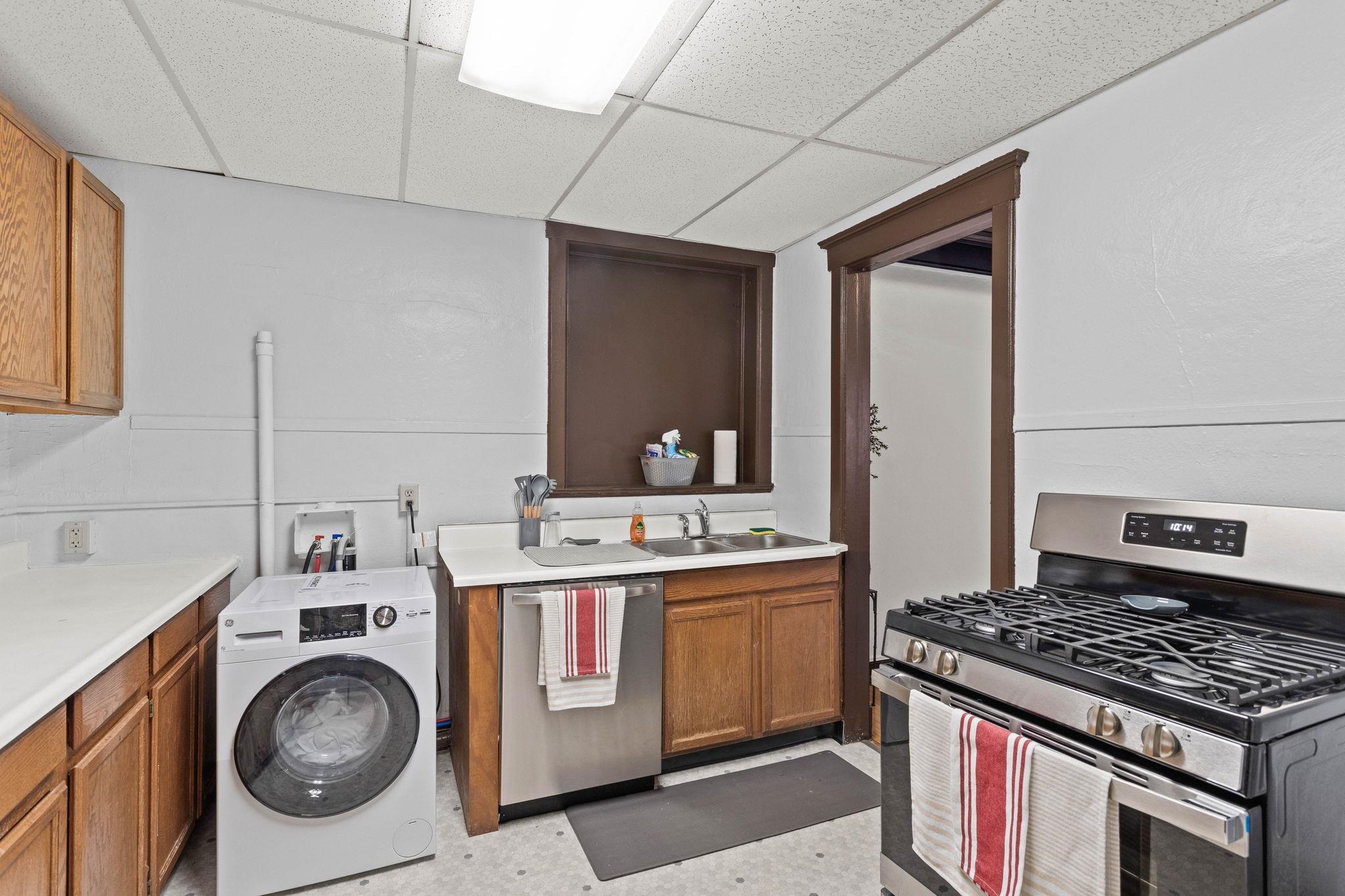 702 S Bernard St - Photo 17