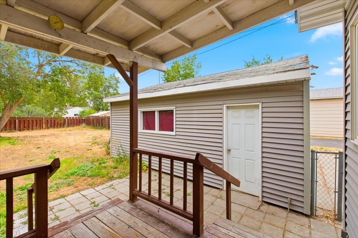 5709 N Belt St - Photo 36