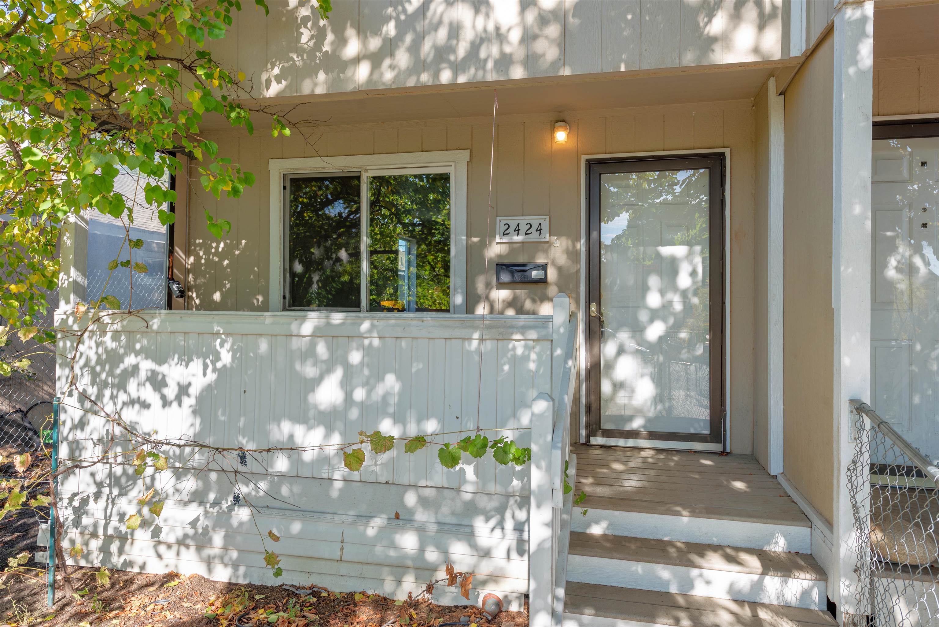 2424 W Dean Ave - Photo 3