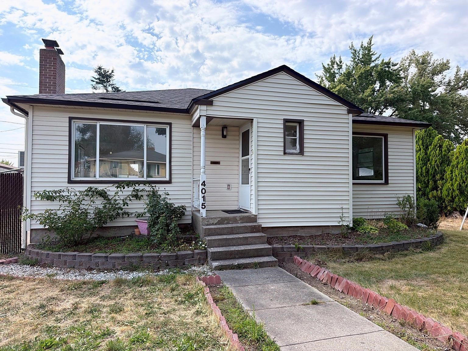 4015 N Ash St - Photo 1