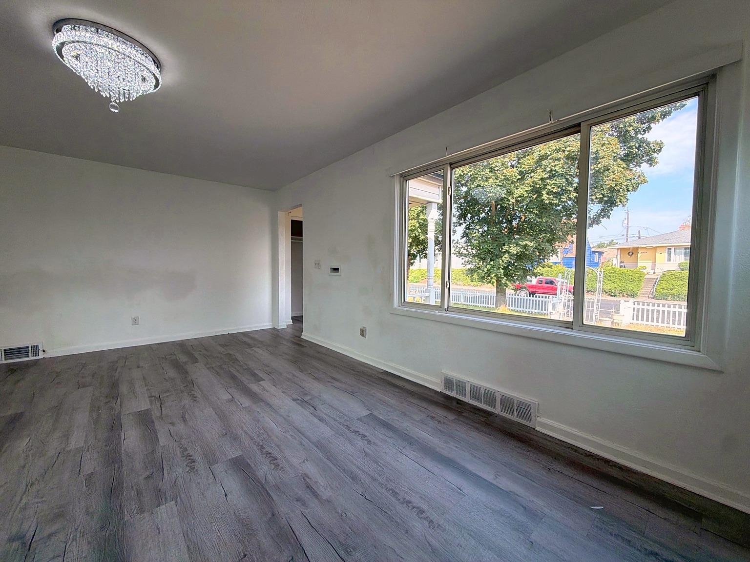 4015 N Ash St - Photo 12