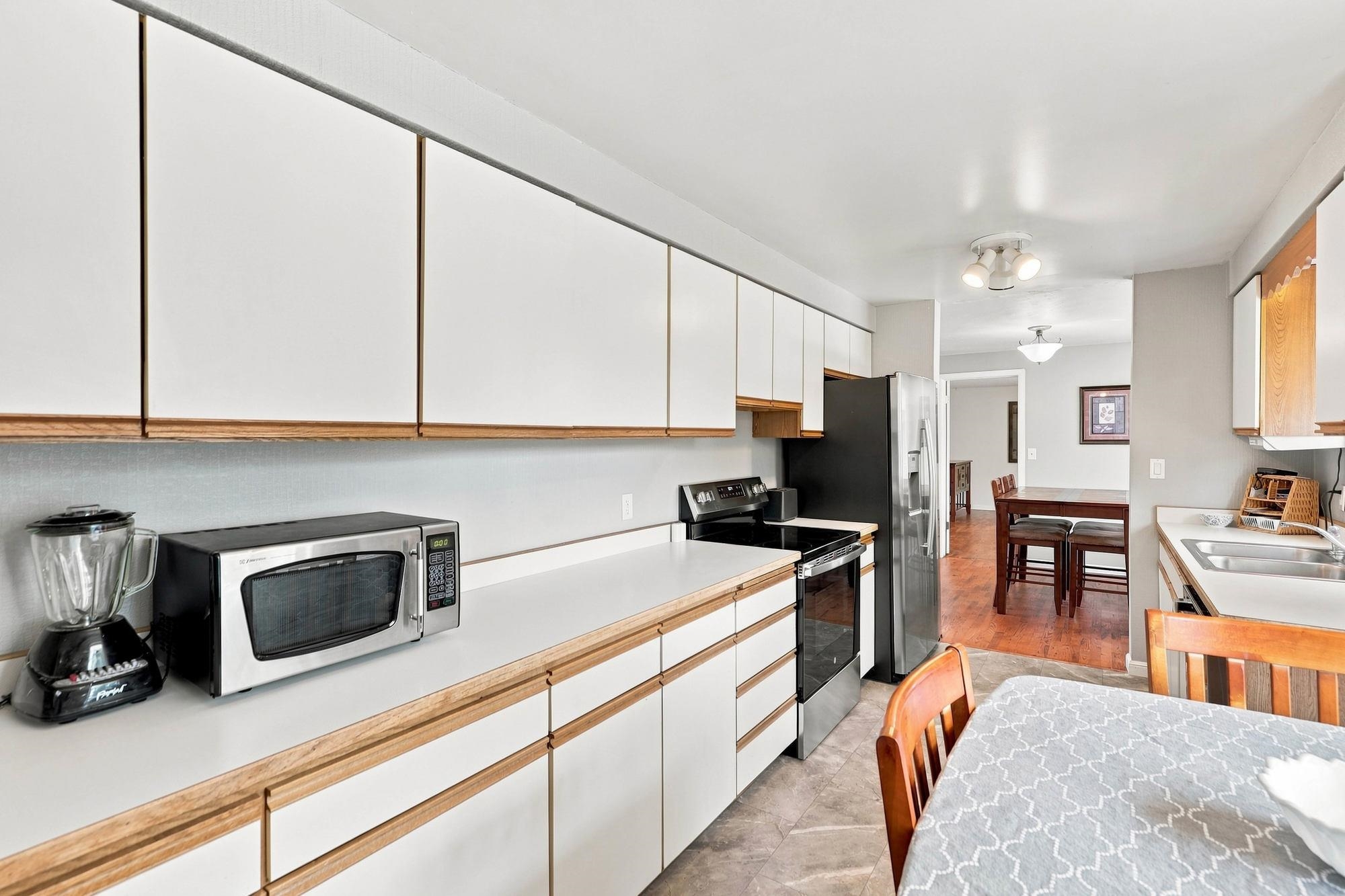 10510 E Desmet Ave - Photo 13