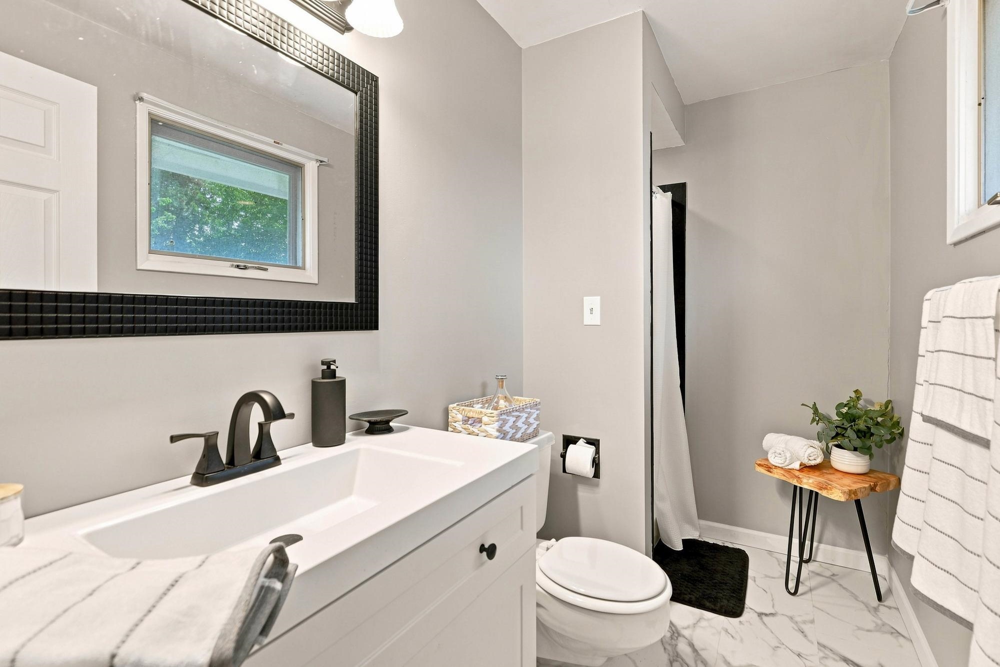 10510 E Desmet Ave - Photo 19