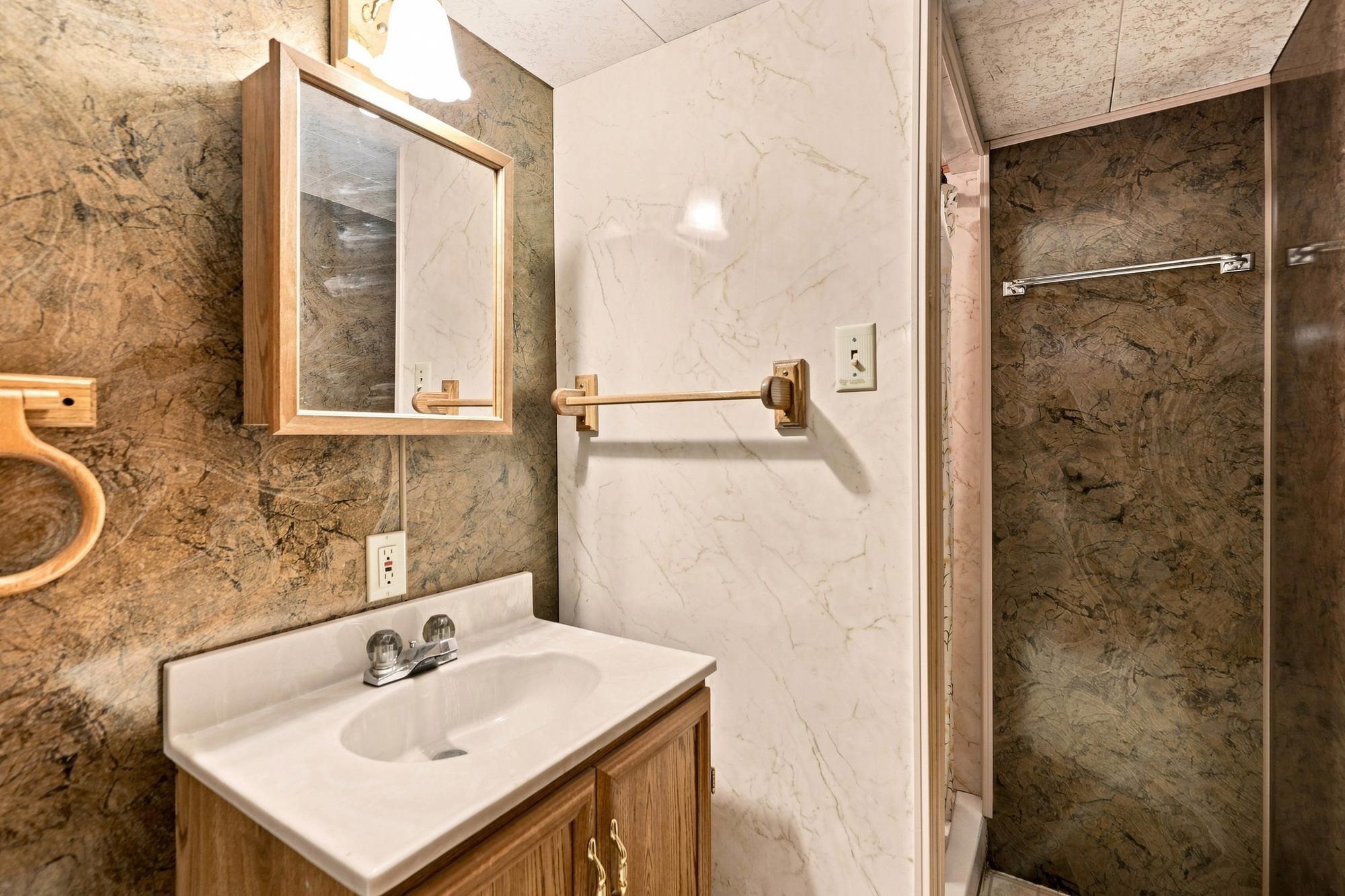10510 E Desmet Ave - Photo 31