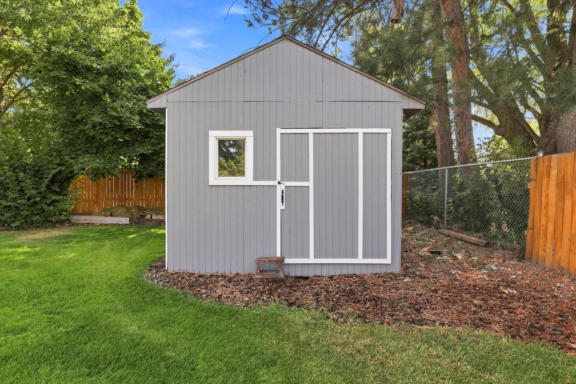 10510 E Desmet Ave - Photo 40