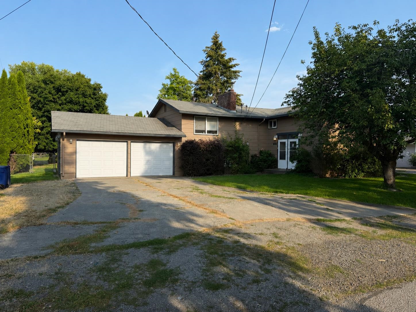 920-922 N Locust Rd - Photo 2