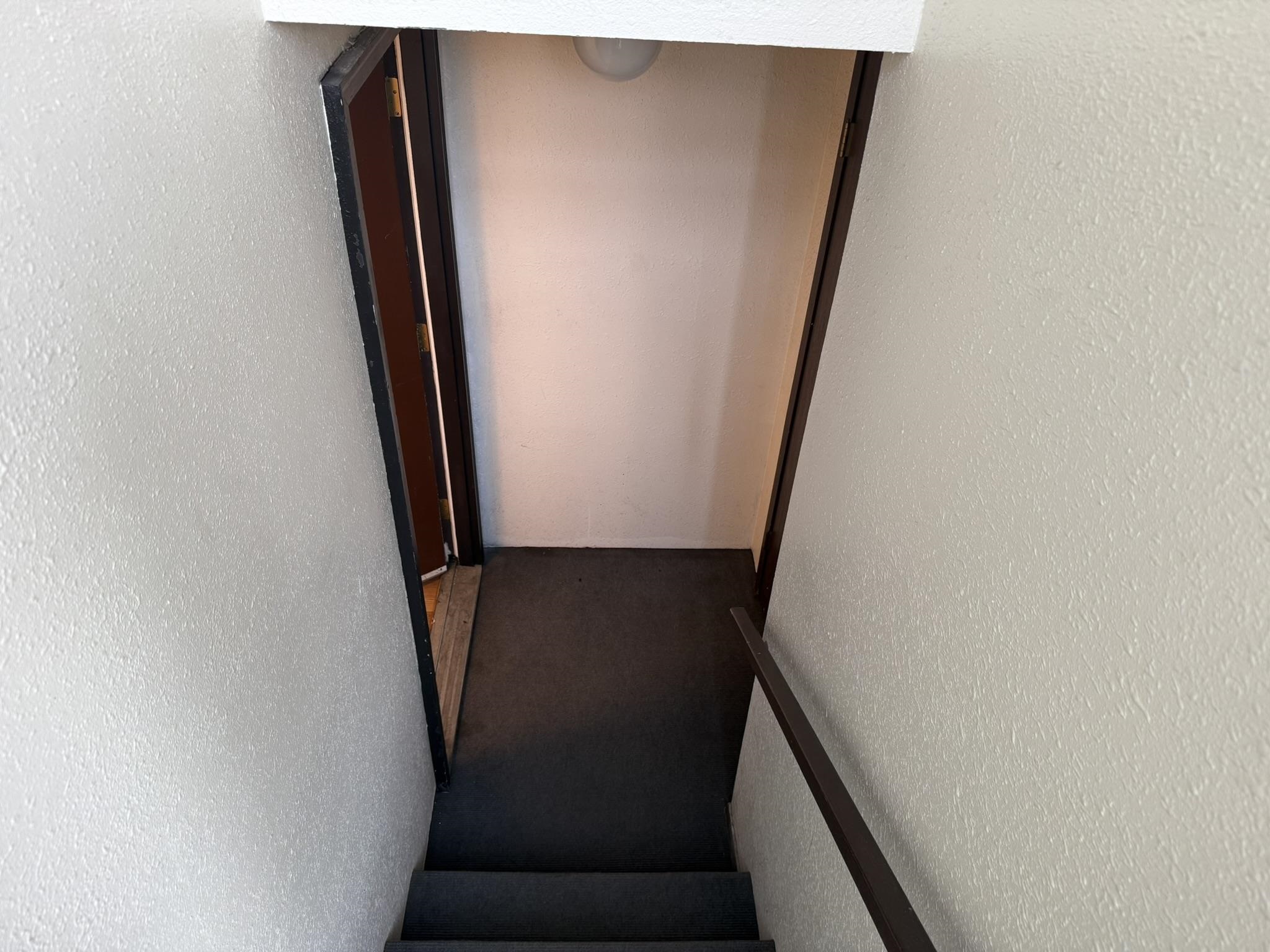 920-922 N Locust Rd - Photo 4