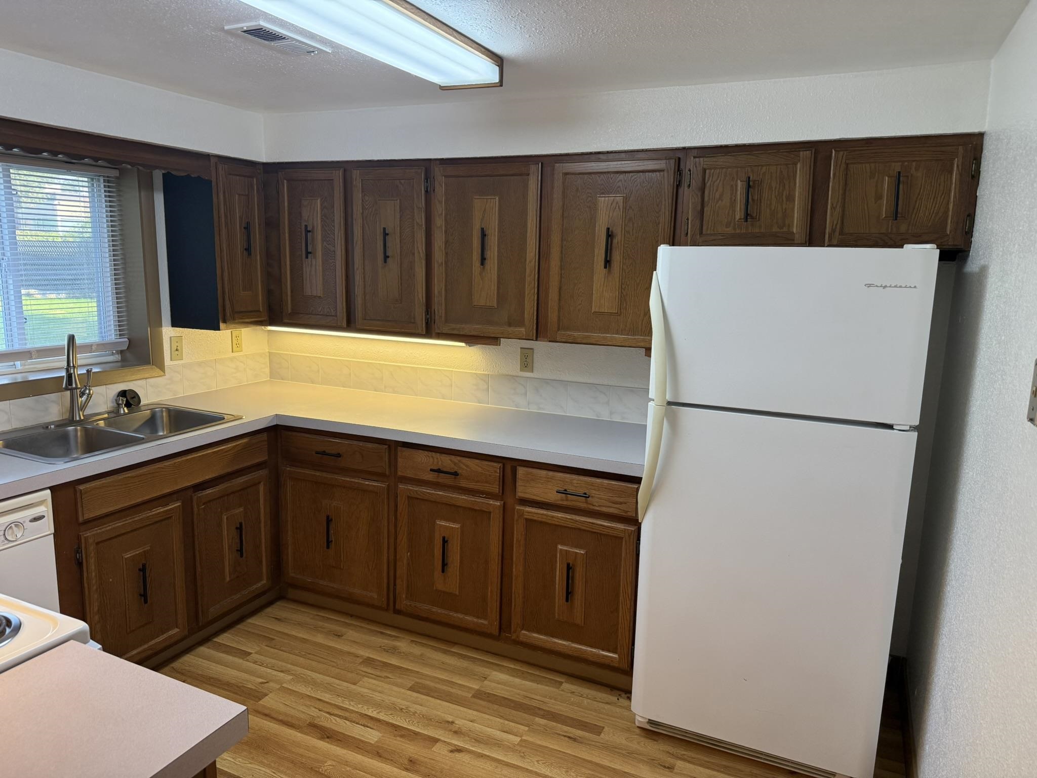 920-922 N Locust Rd - Photo 8