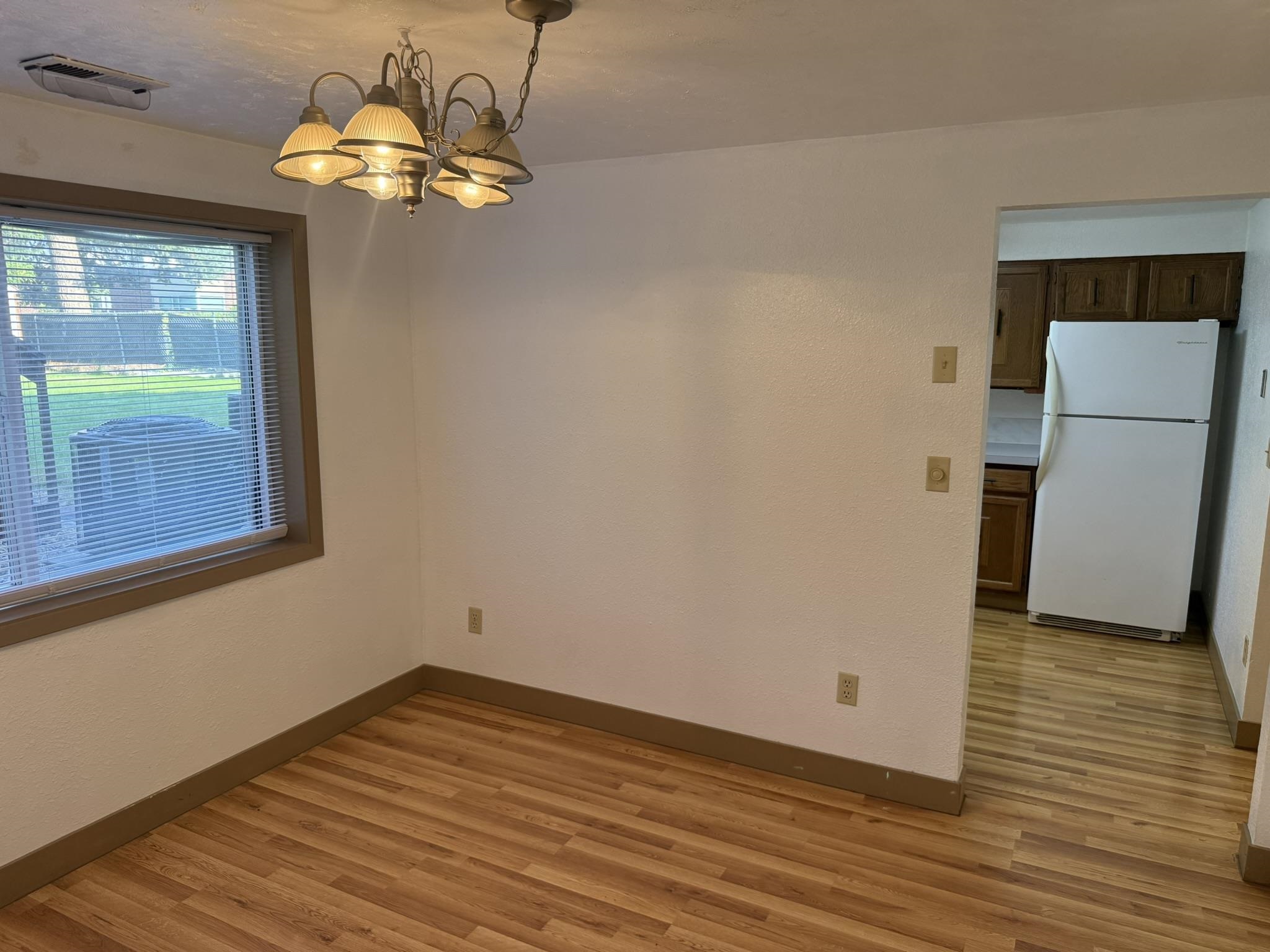 920-922 N Locust Rd - Photo 10