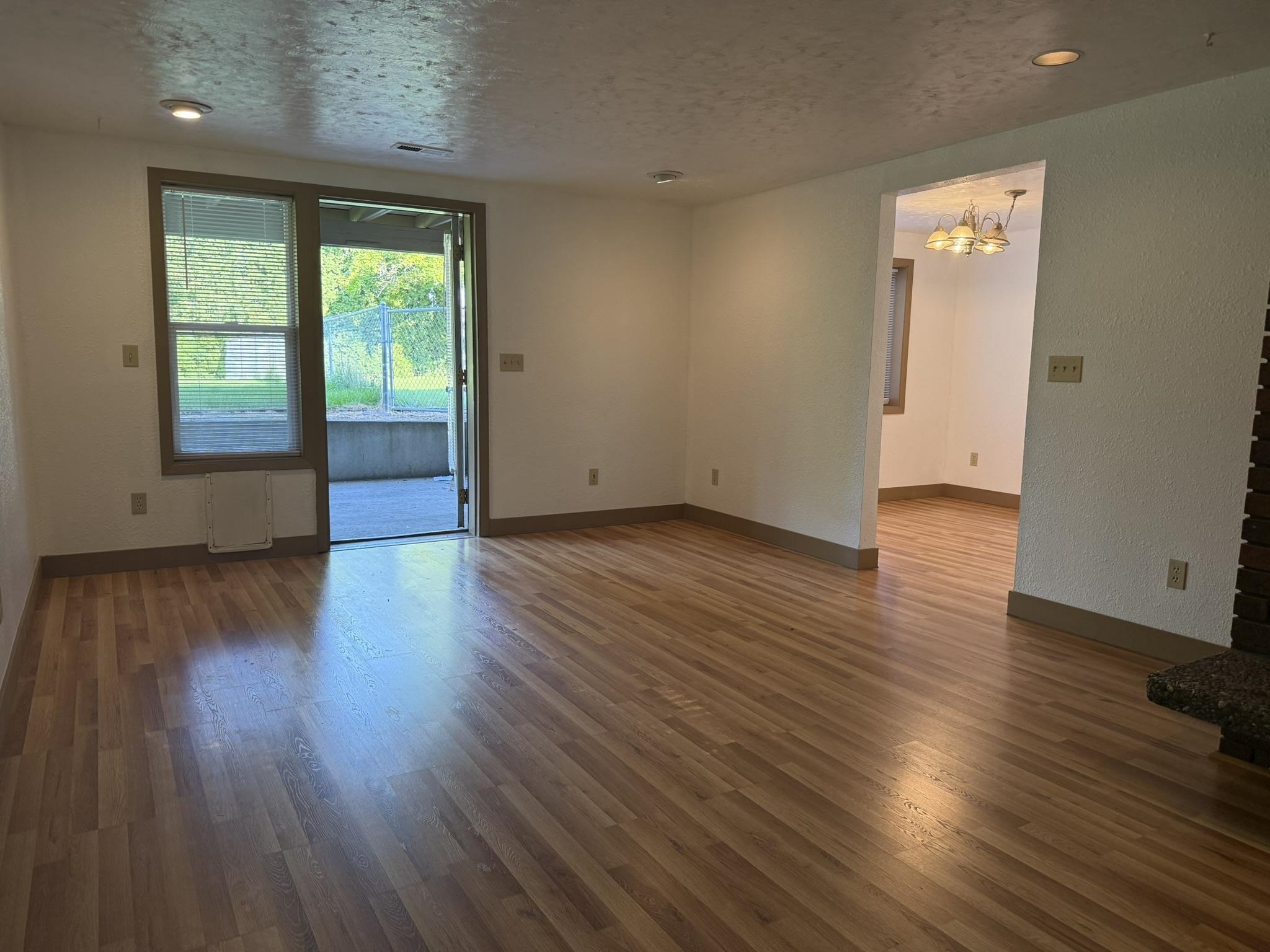 920-922 N Locust Rd - Photo 14