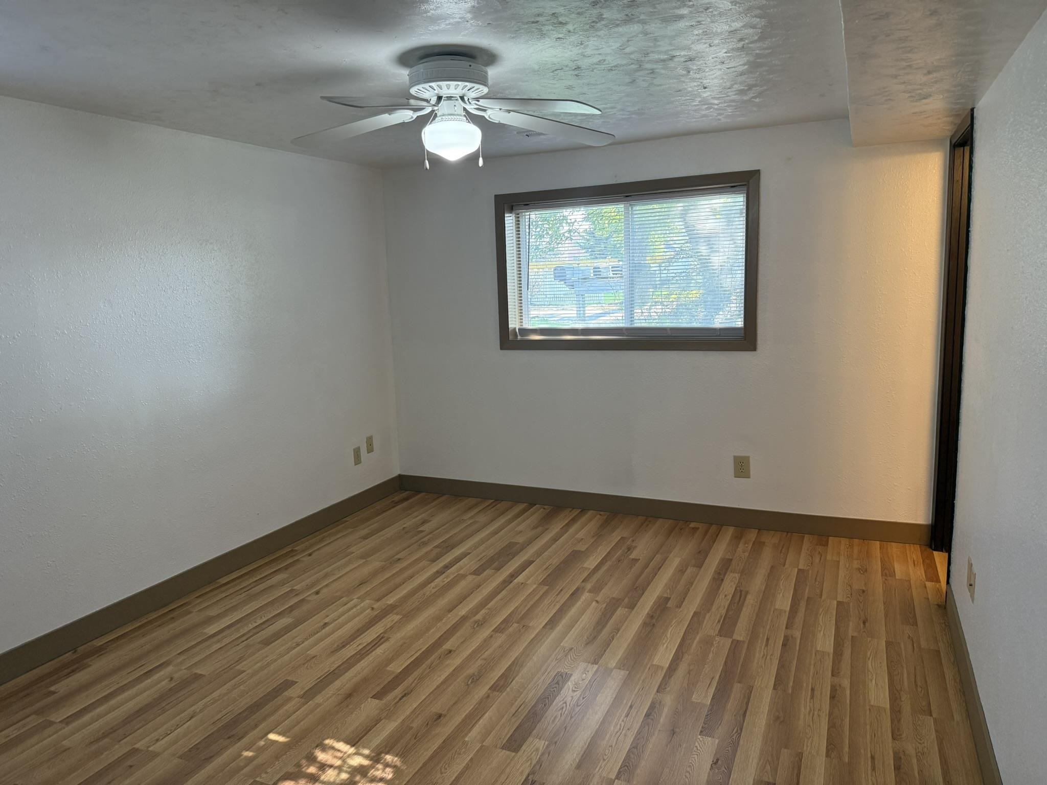 920-922 N Locust Rd - Photo 18