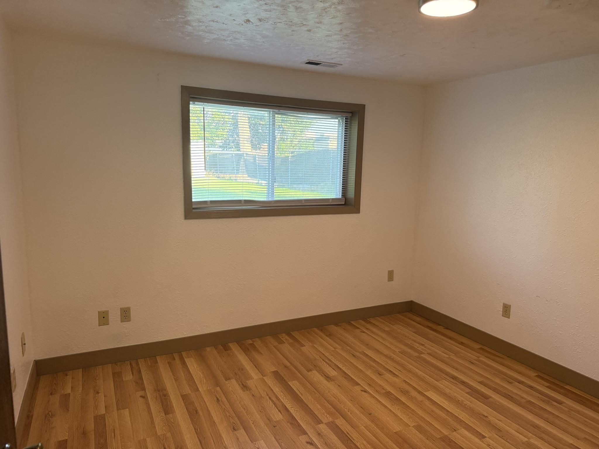 920-922 N Locust Rd - Photo 22