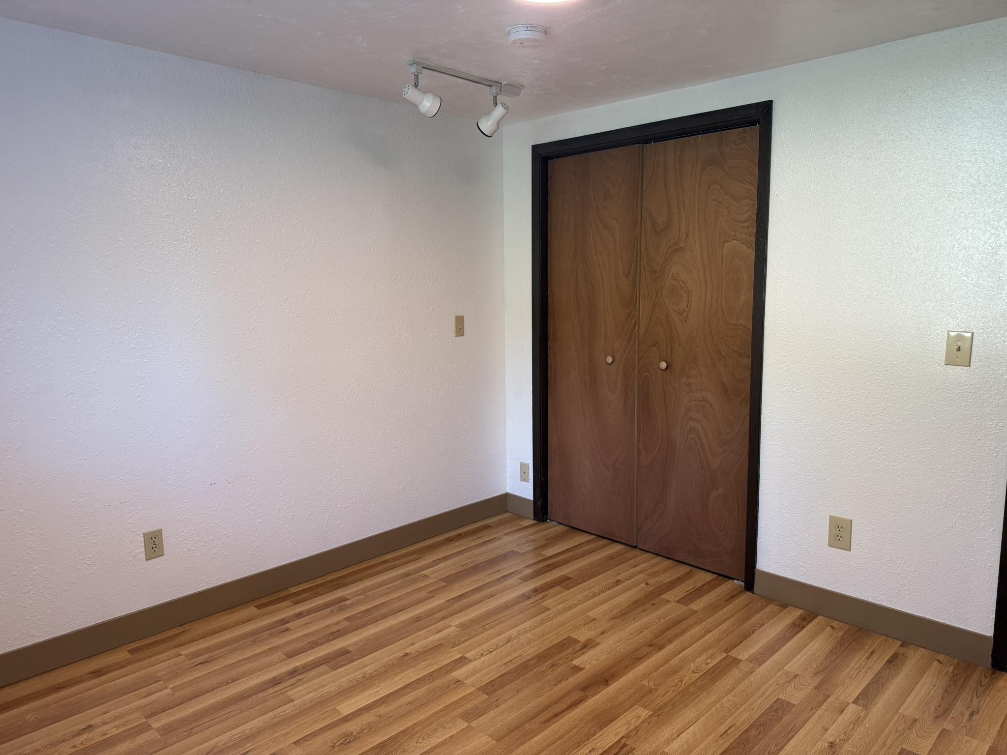 920-922 N Locust Rd - Photo 23