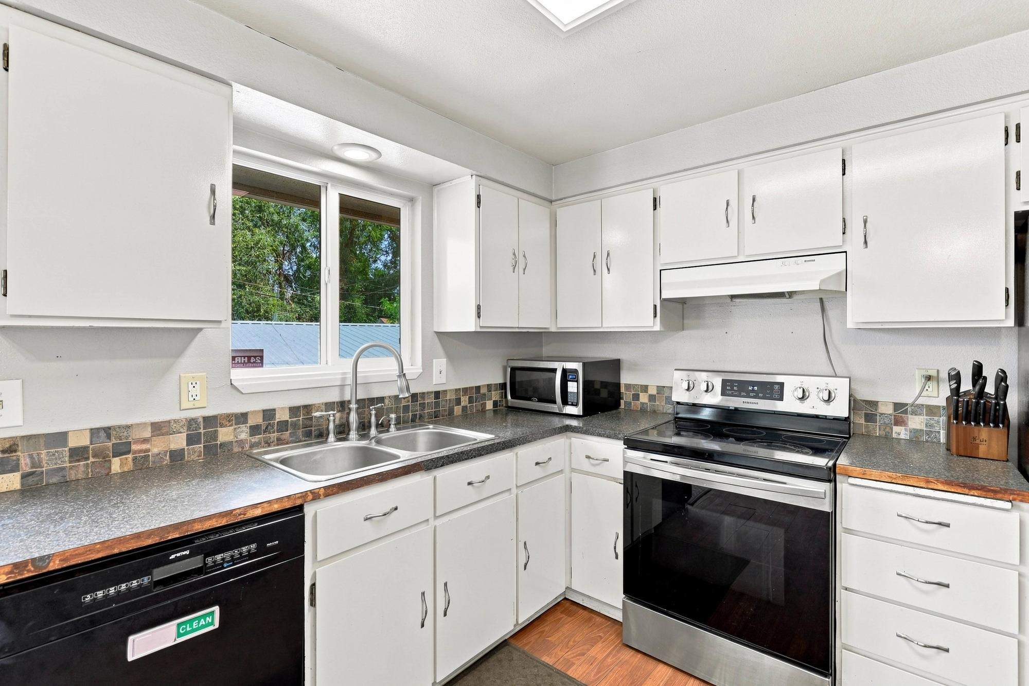 2101 E 6th Ave - Photo 8