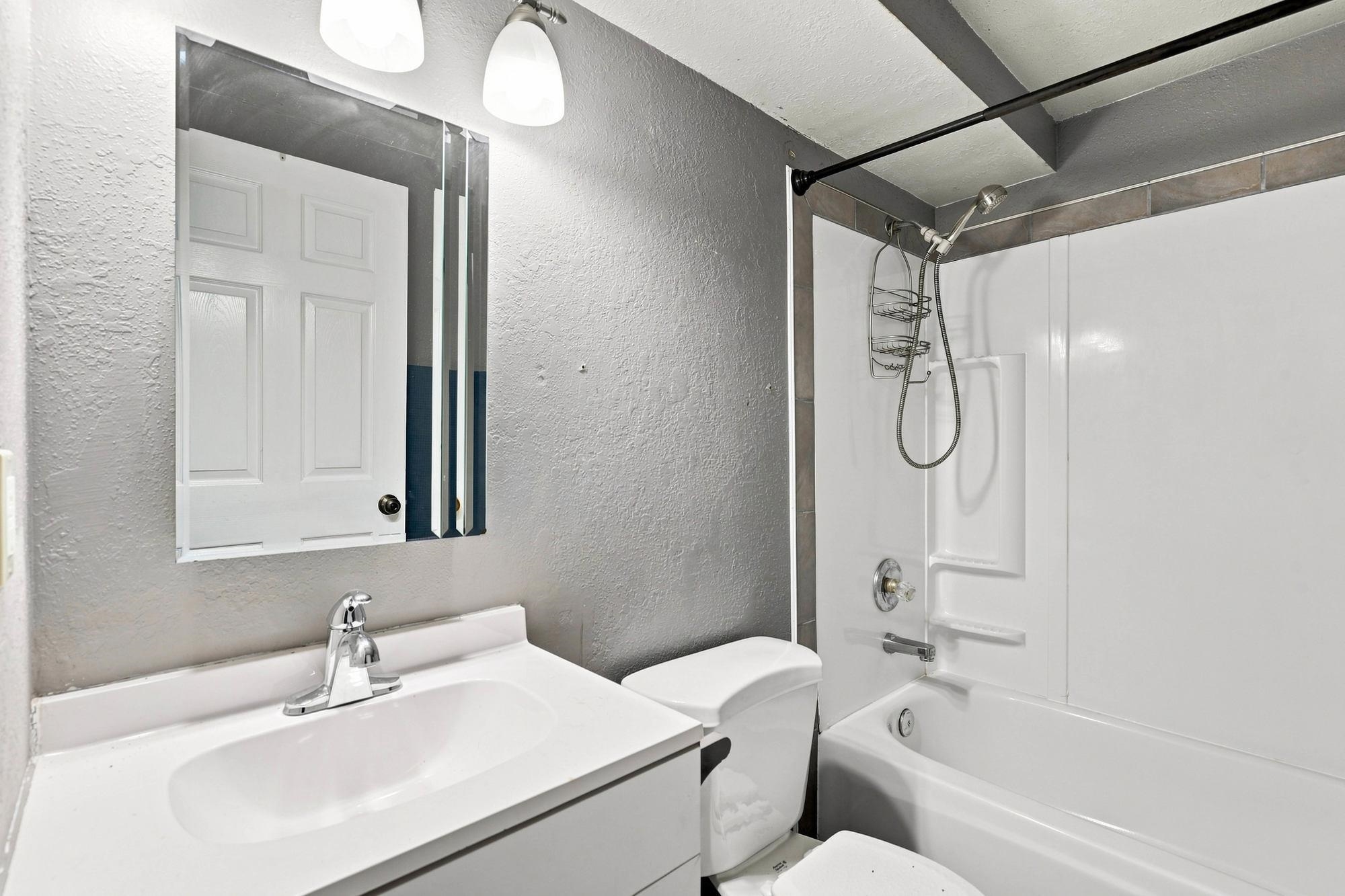 2101 E 6th Ave - Photo 13