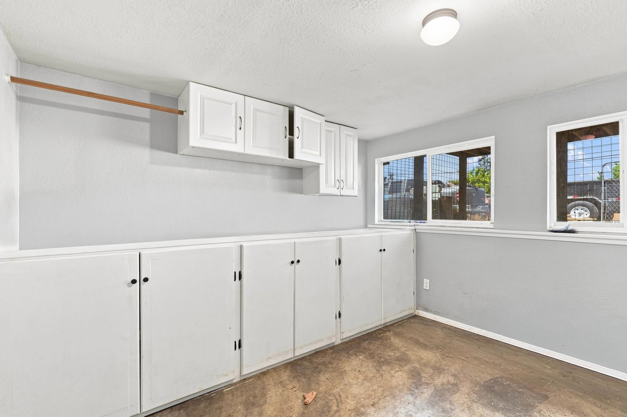 2101 E 6th Ave - Photo 20