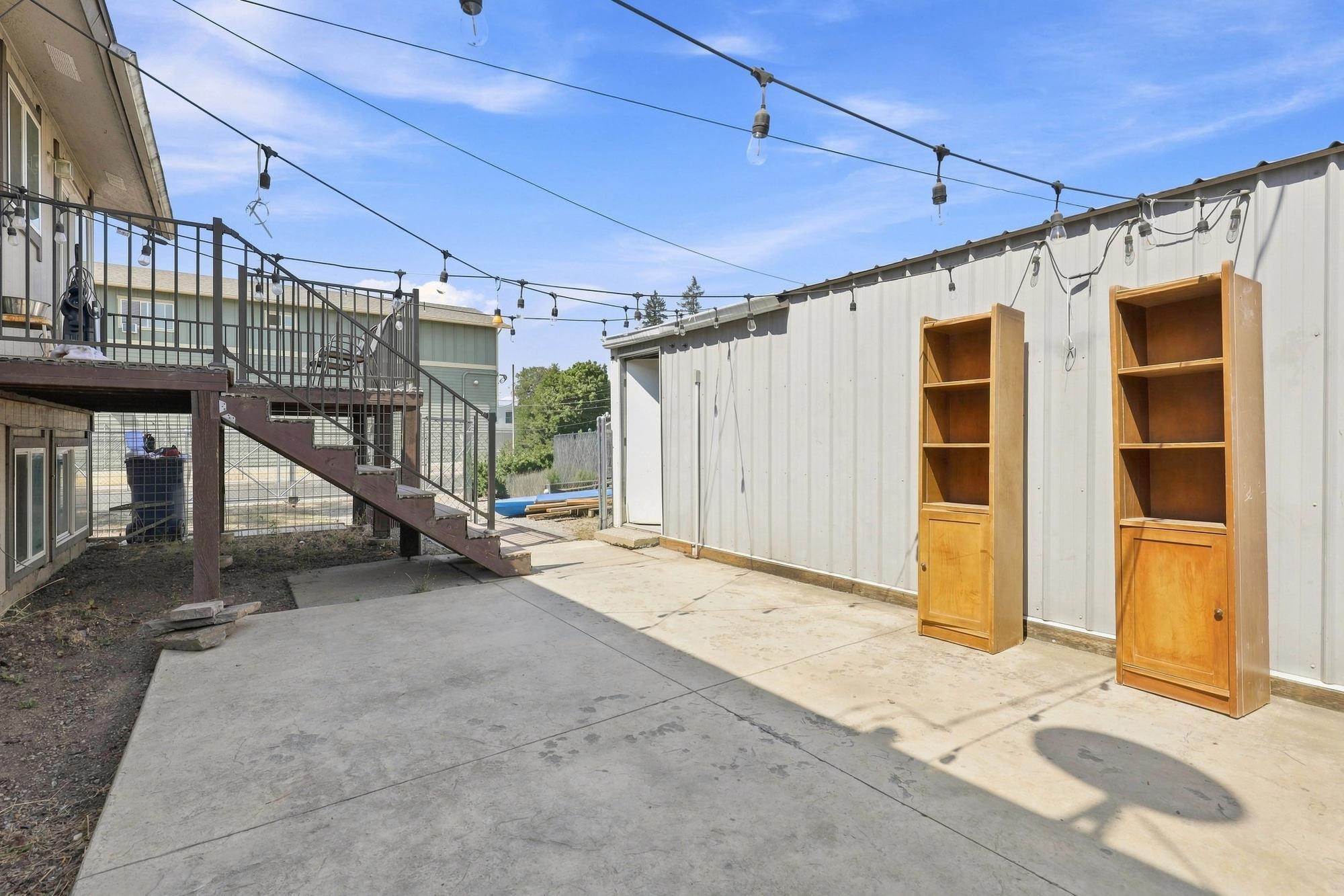2101 E 6th Ave - Photo 24