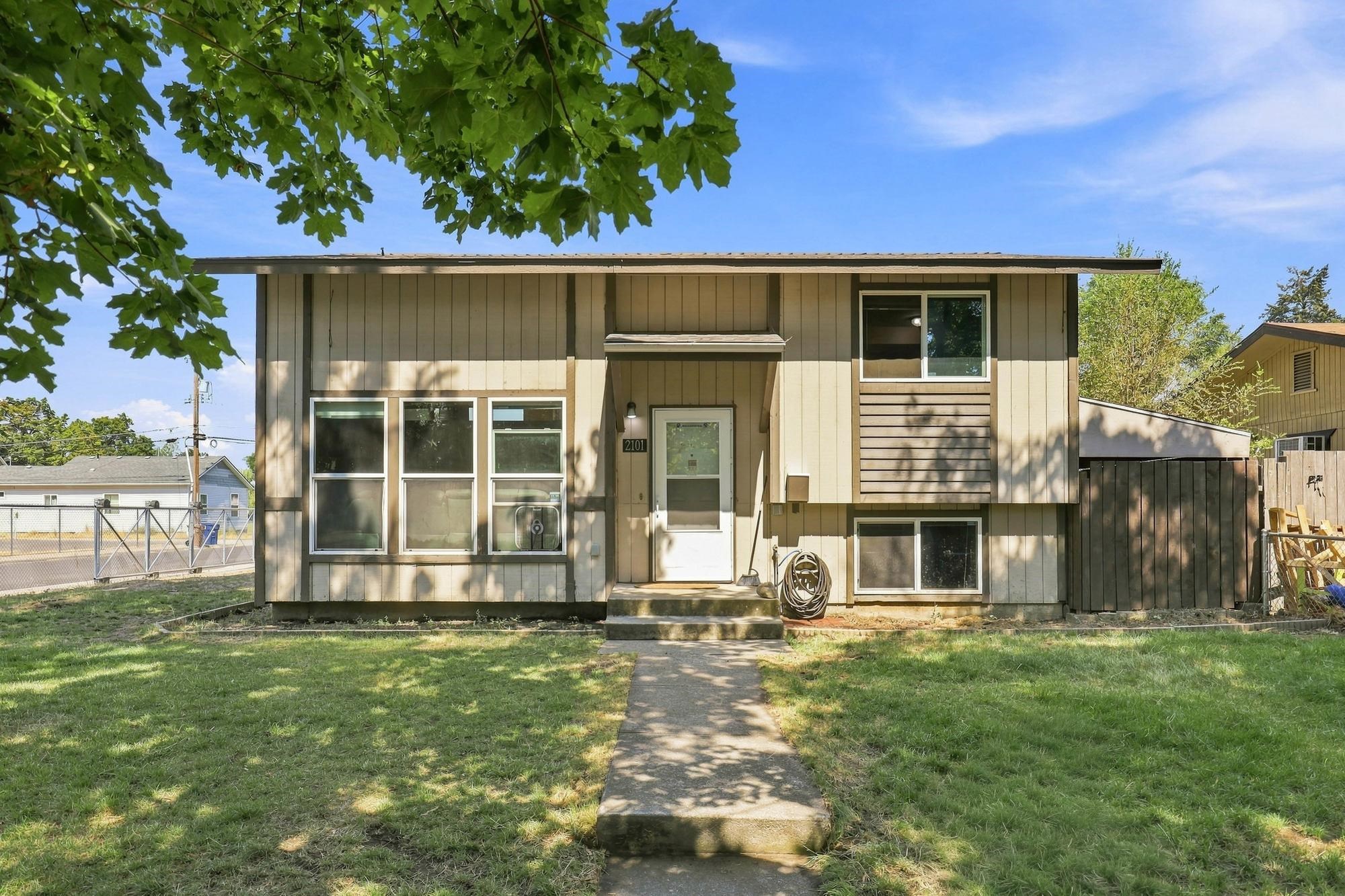 2101 E 6th Ave - Photo 30