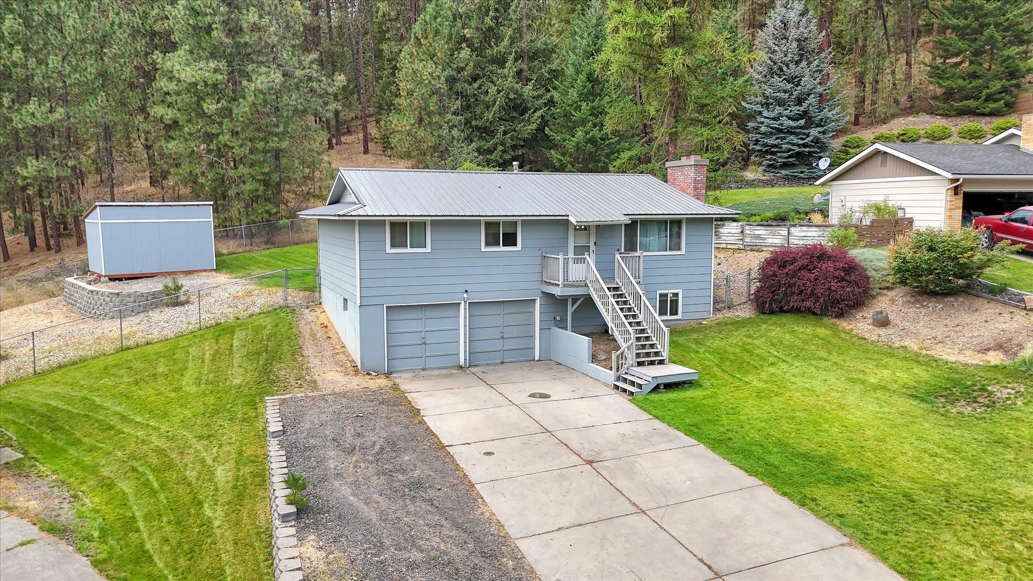 509 E Parkhill Dr - Photo 1