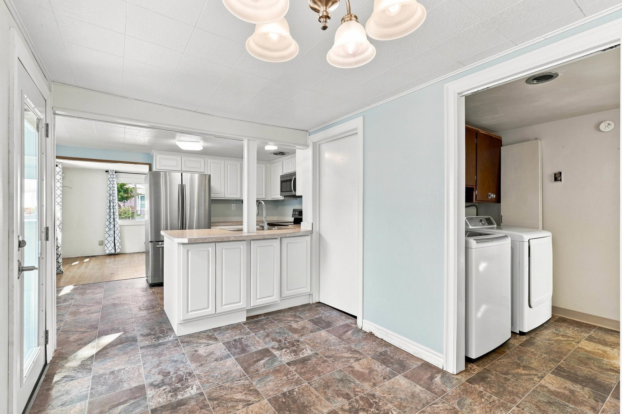 1318 E Ermina Ave - Photo 11