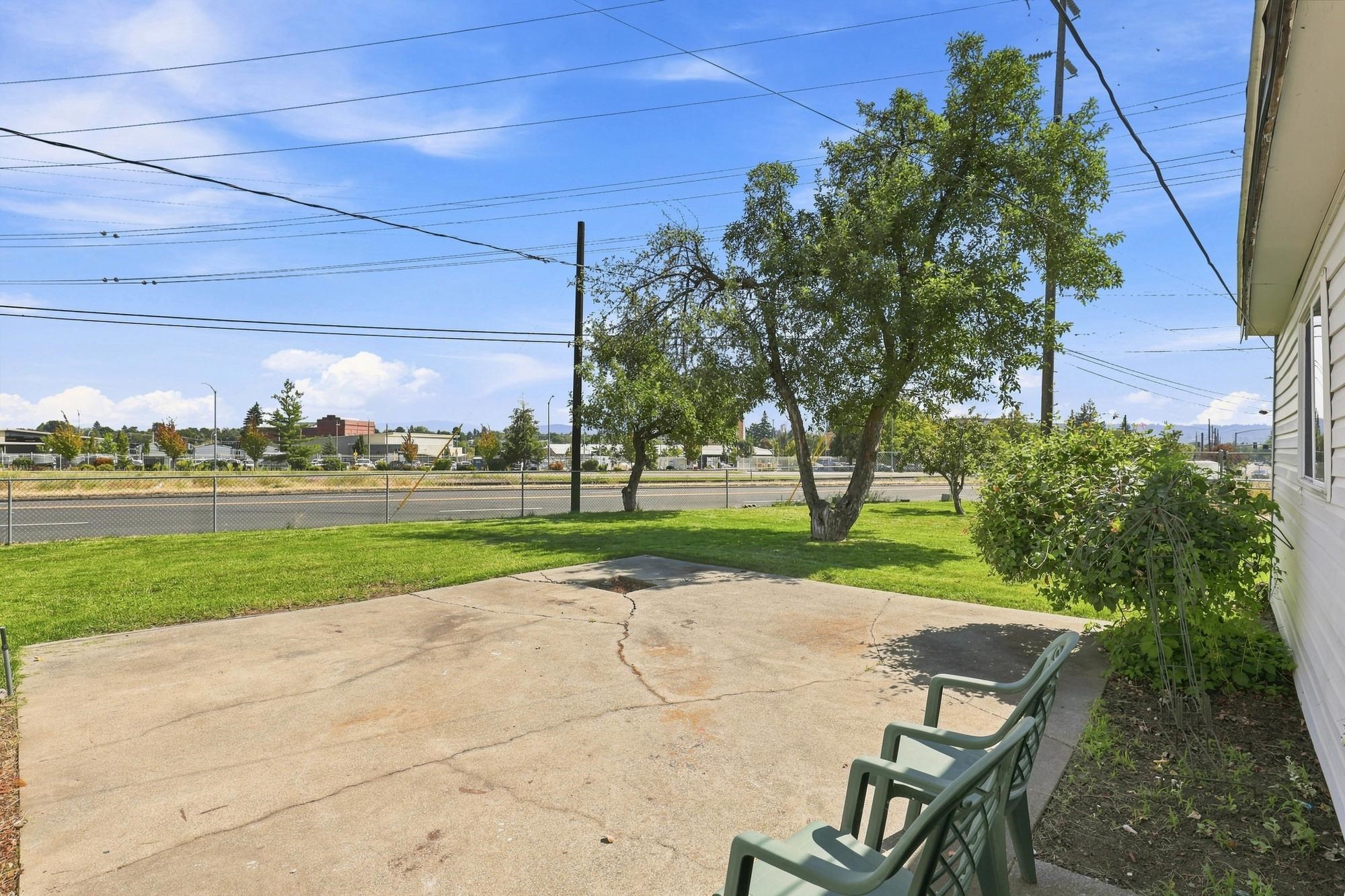 1318 E Ermina Ave - Photo 28