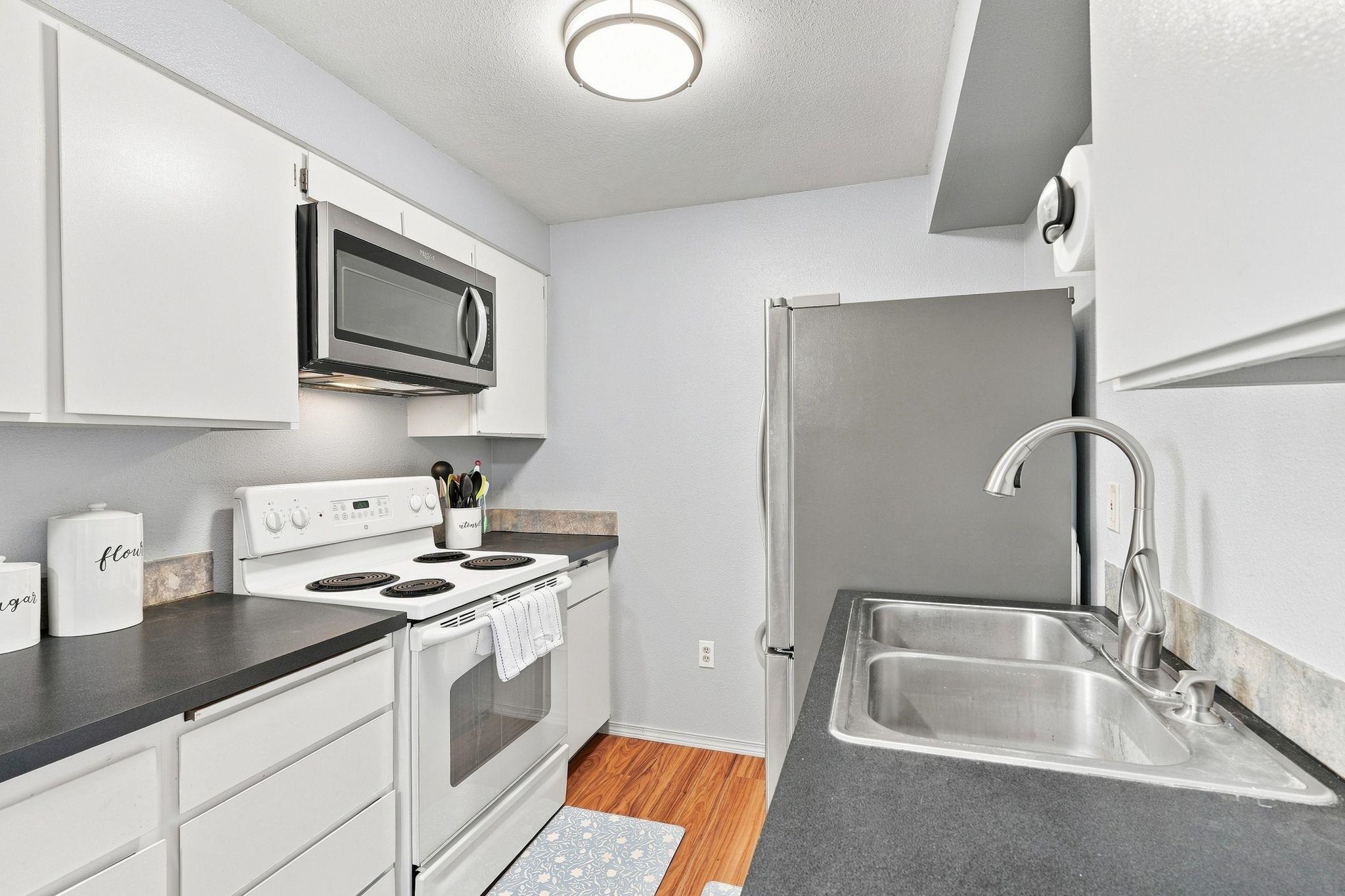1416 S Grand Blvd - Photo 10