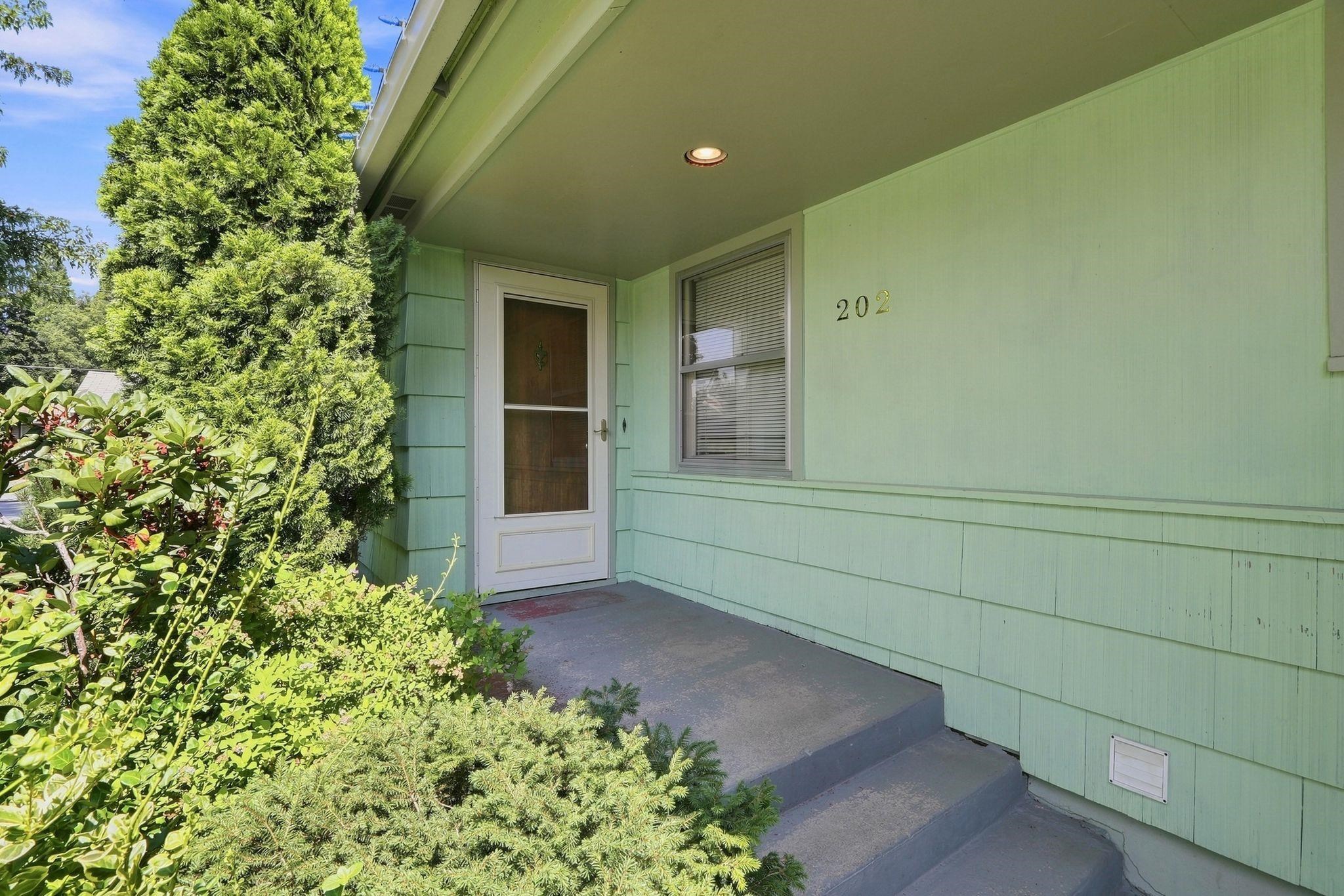 202 N BOLIVAR Rd - Photo 4