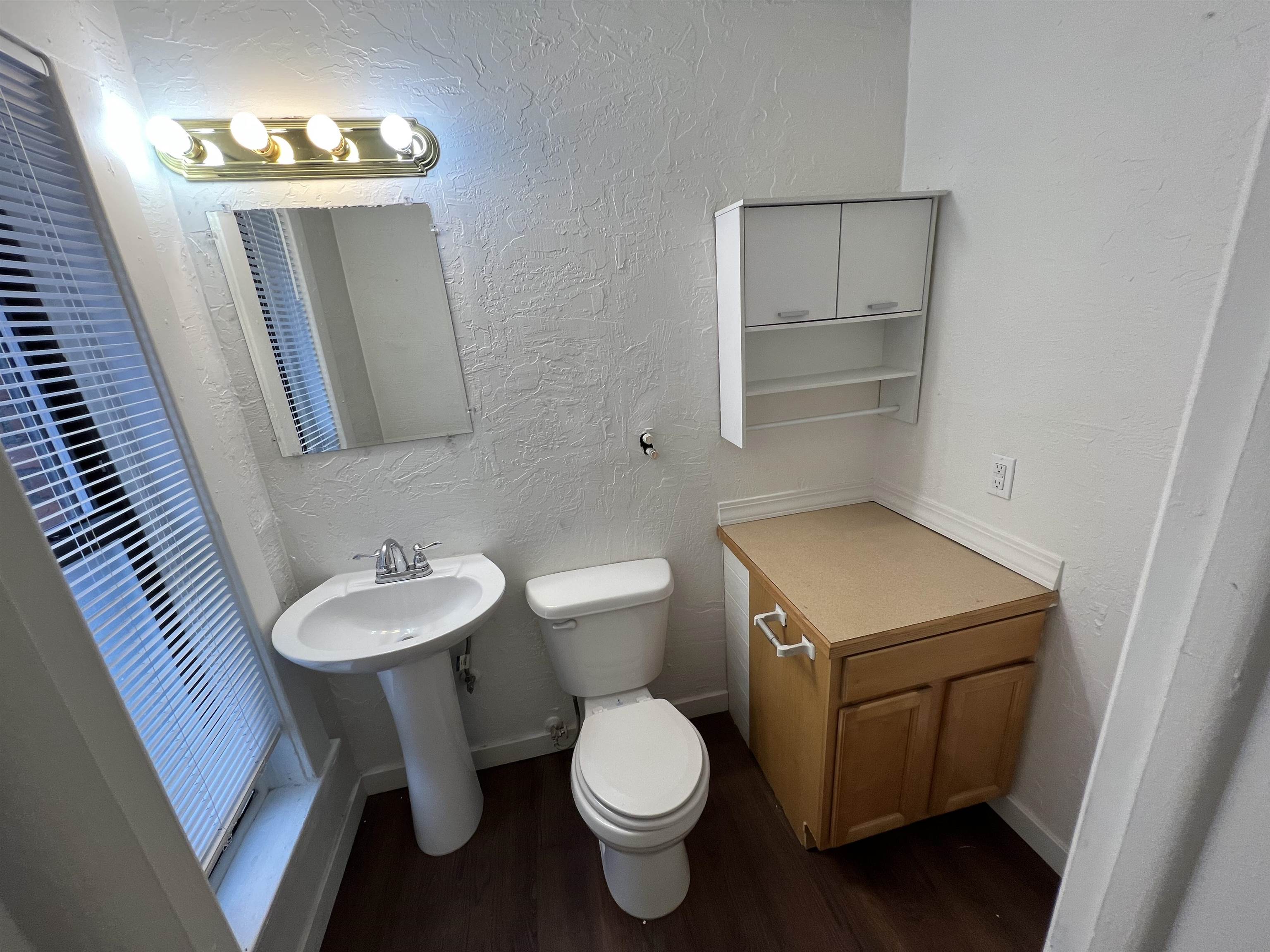 1412 N Post St - Photo 21