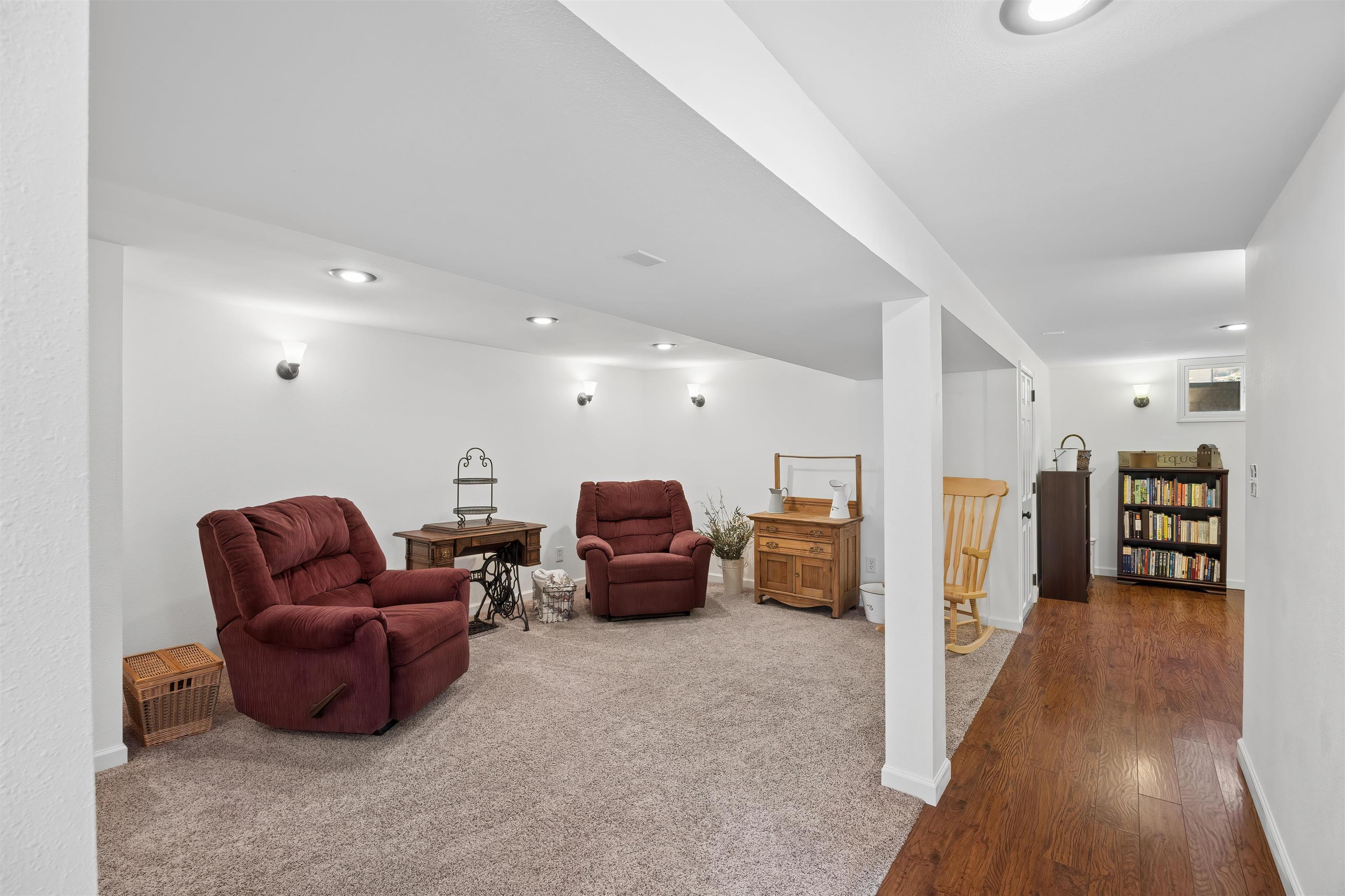 5011 W Hoffman Pl - Photo 19