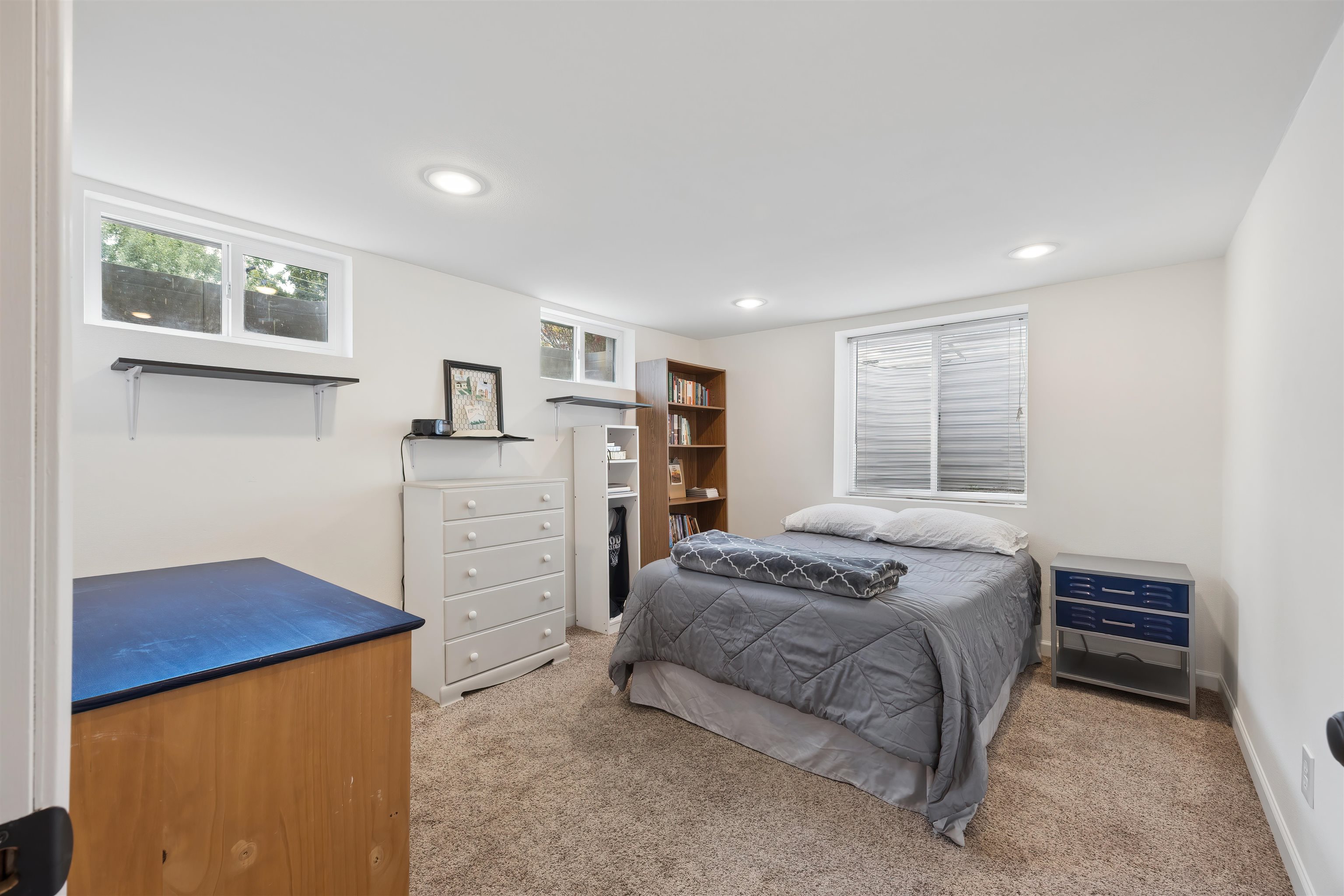 5011 W Hoffman Pl - Photo 22
