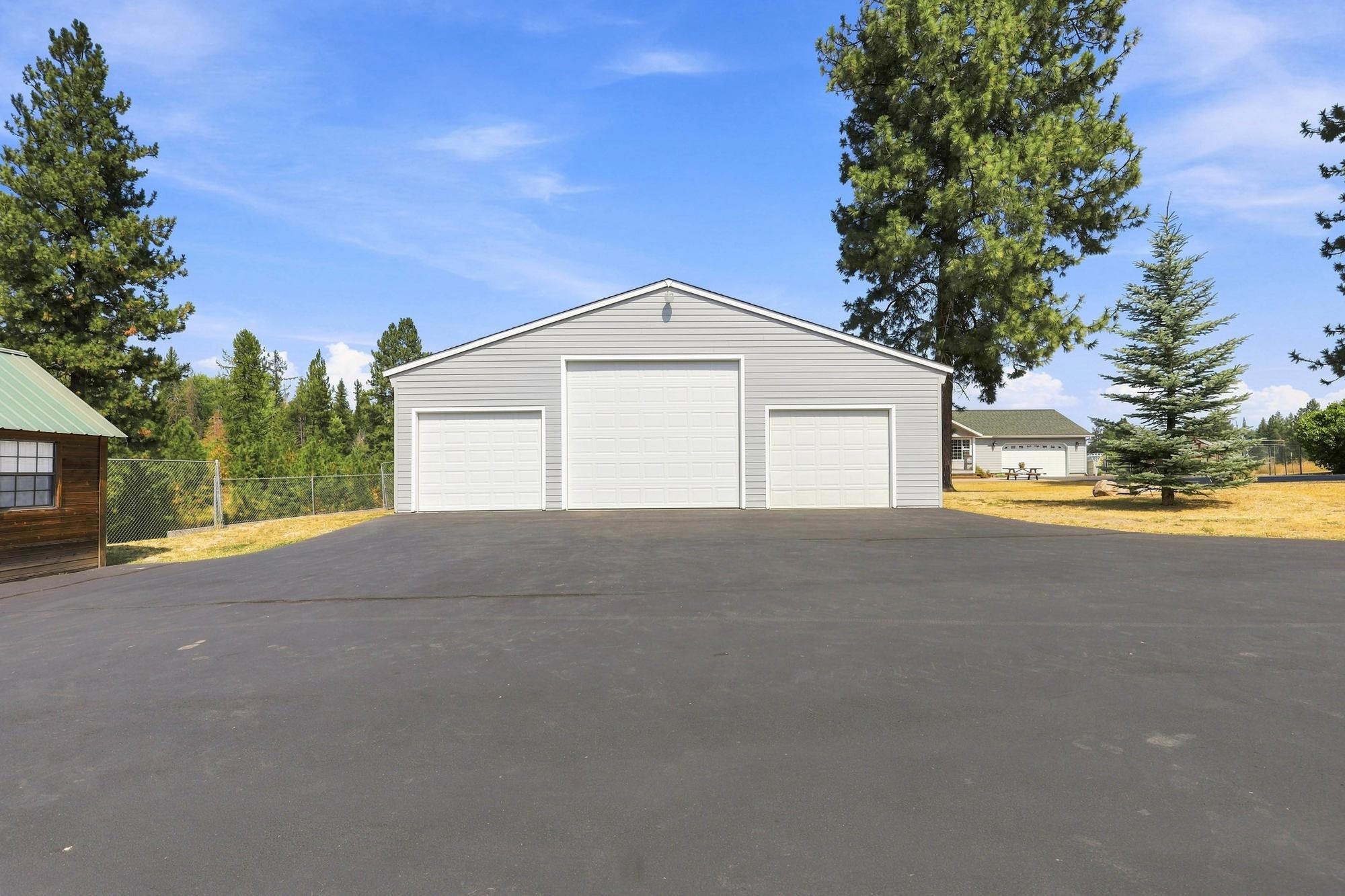 7012 W Burroughs Rd - Photo 2