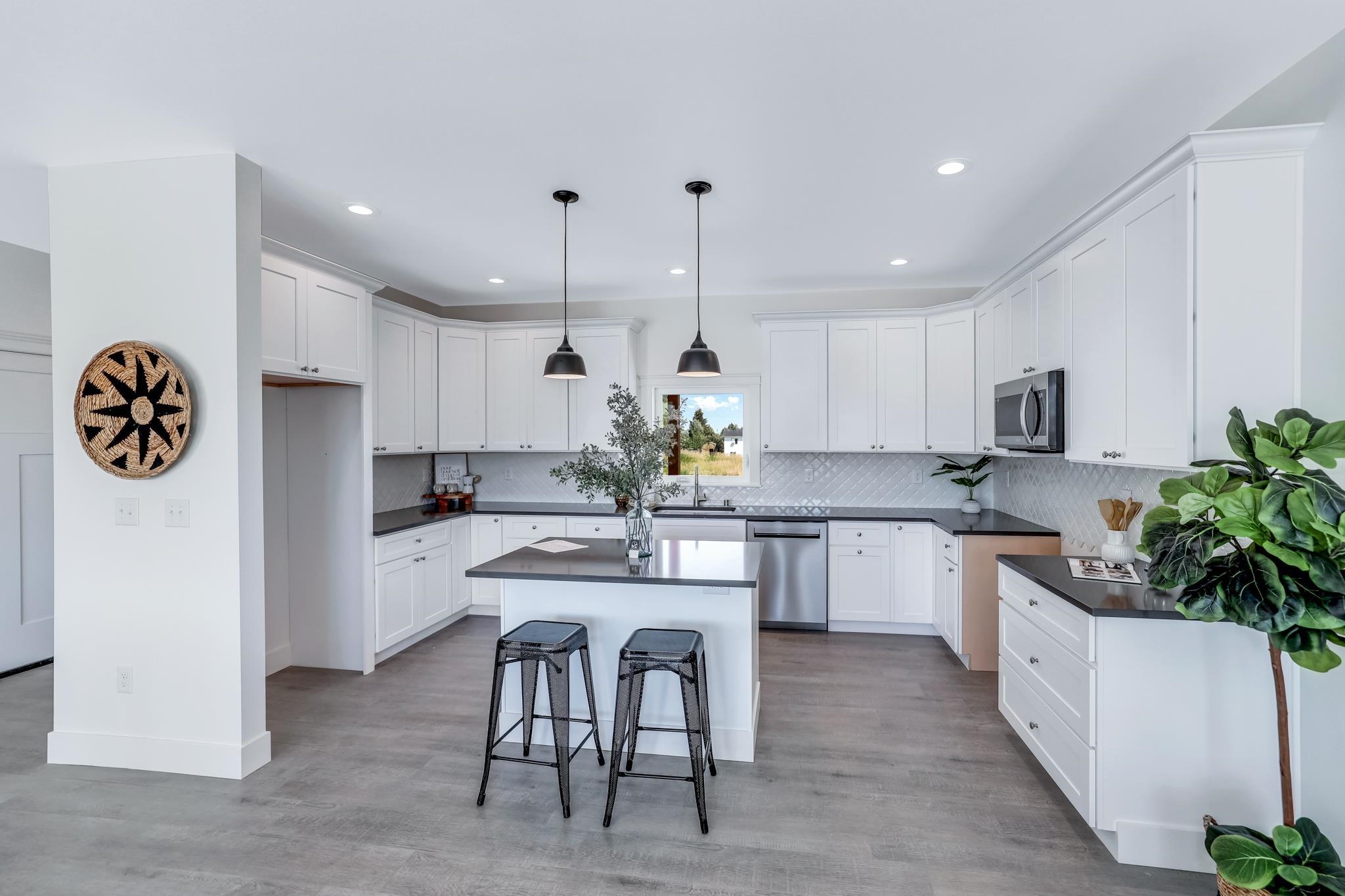 600 E Devisadero St - Photo 8