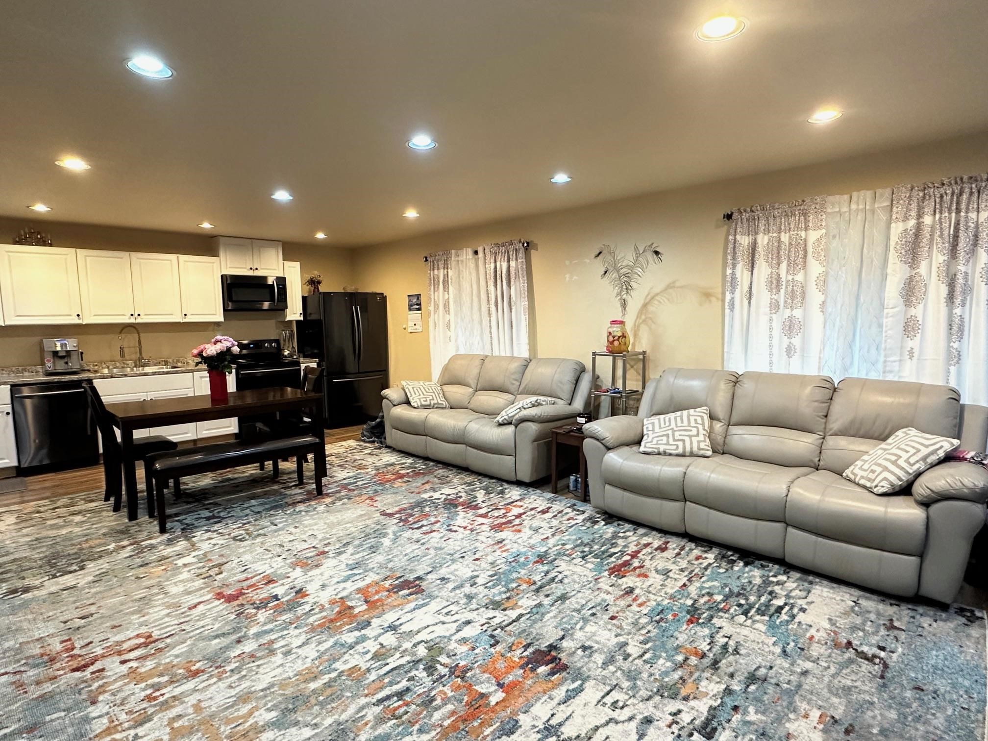 18427 W Burnett Rd - Photo 8