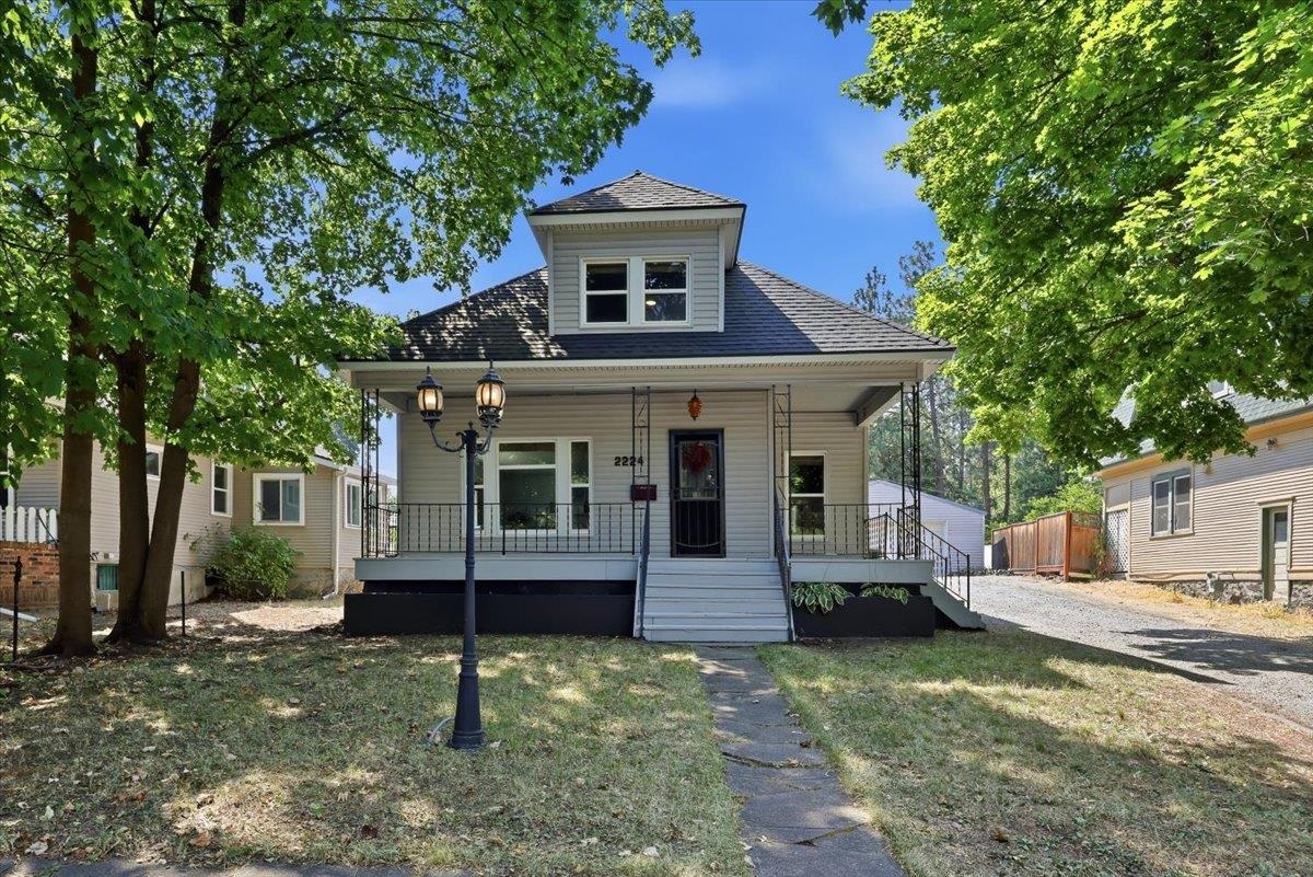 2224 S Grand Blvd - Photo 1
