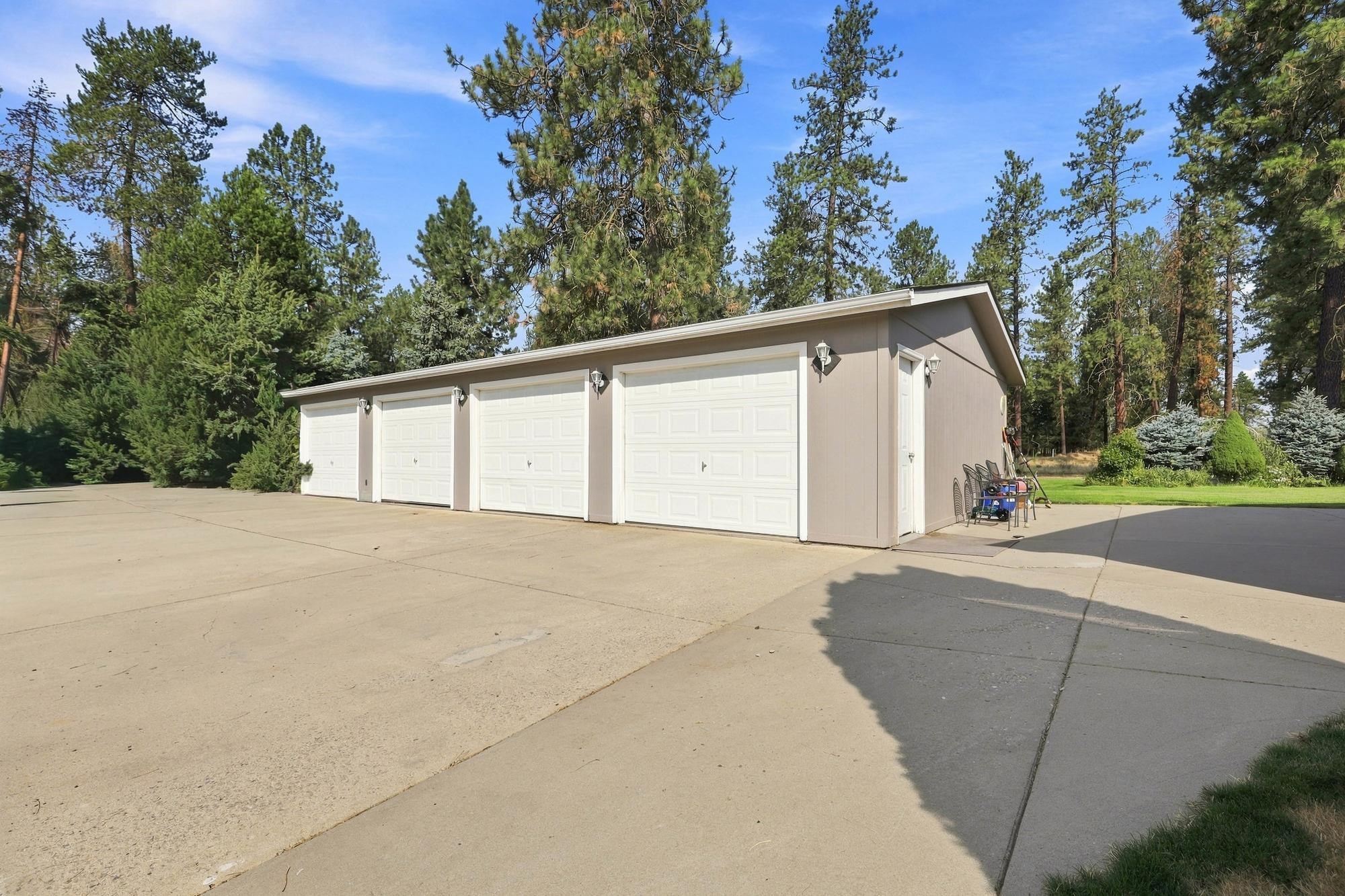 321 E Saltz Ln - Photo 4