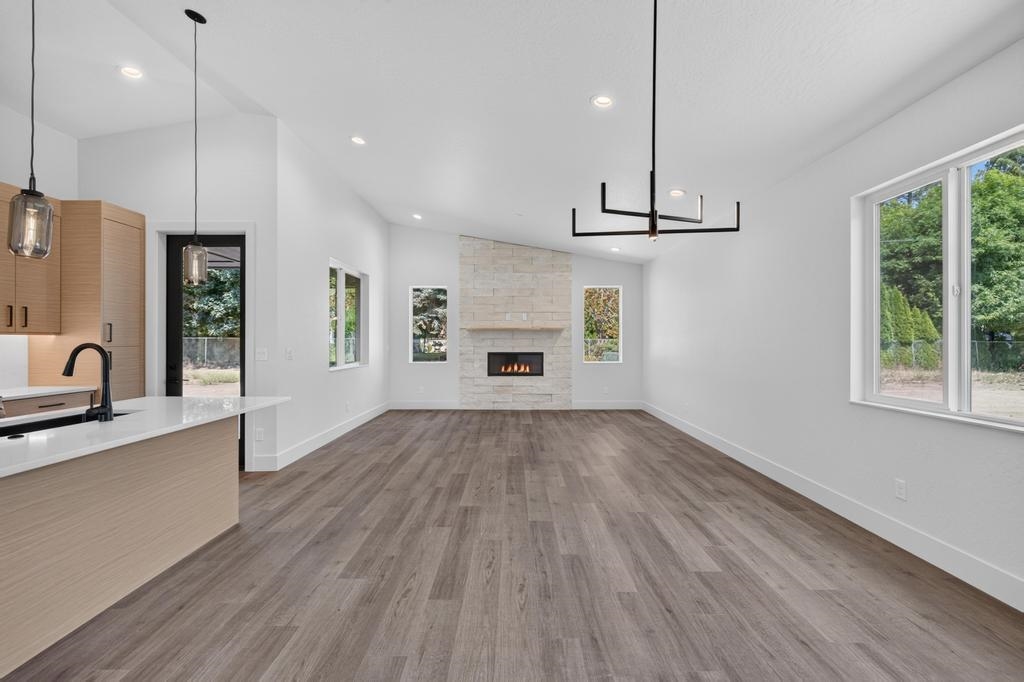 11005 E 36TH Dr - Photo 14