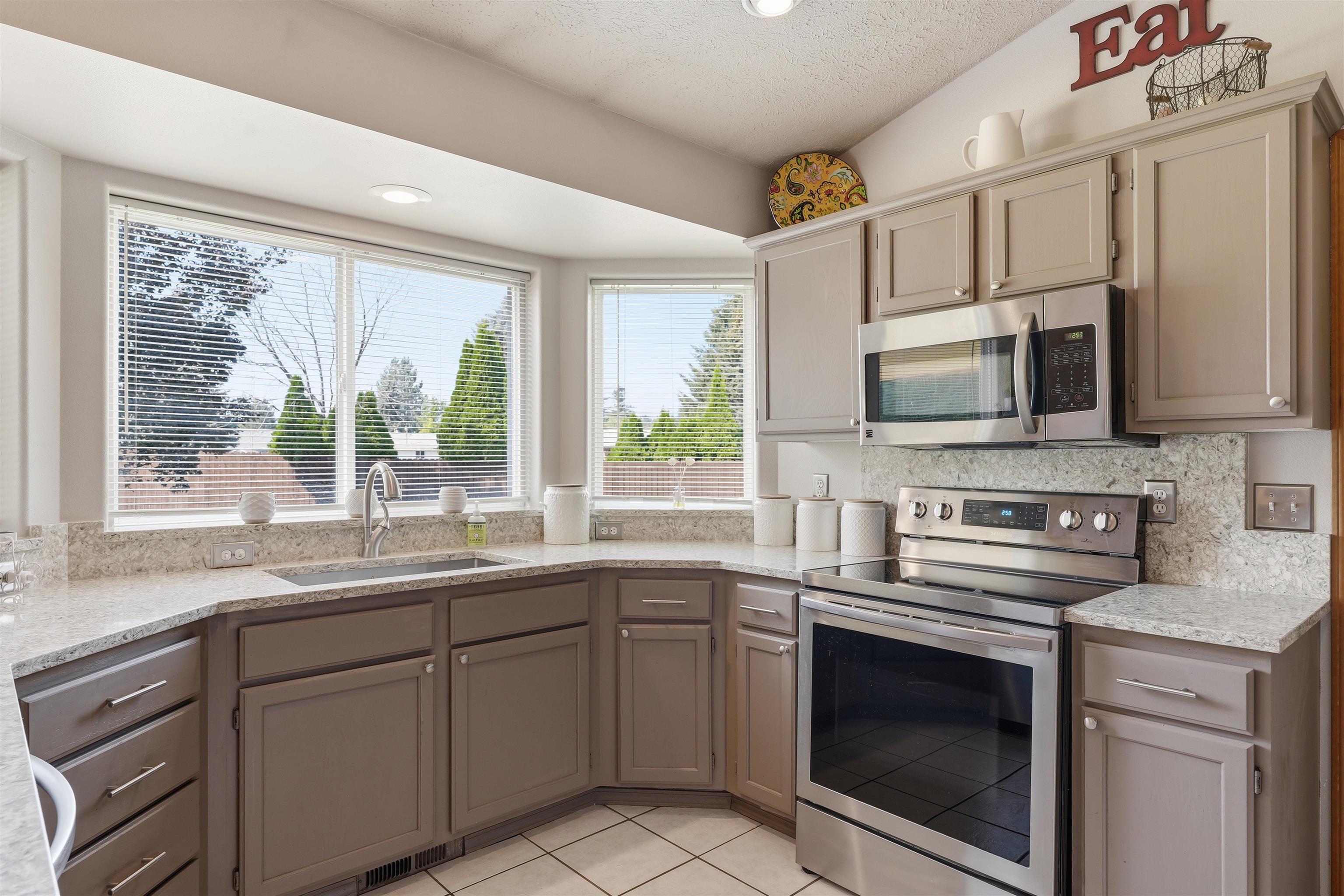 13003 E 33RD Ct. Ct - Photo 18