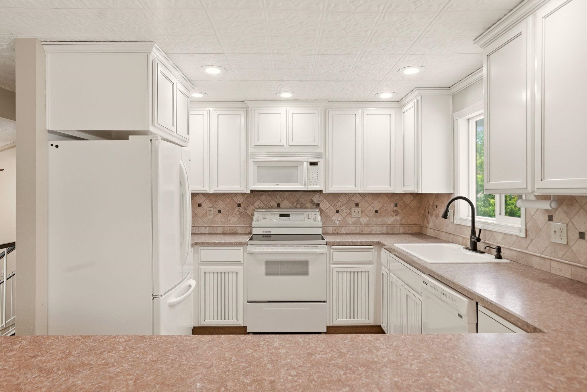 6404 E 17th Ave - Photo 17