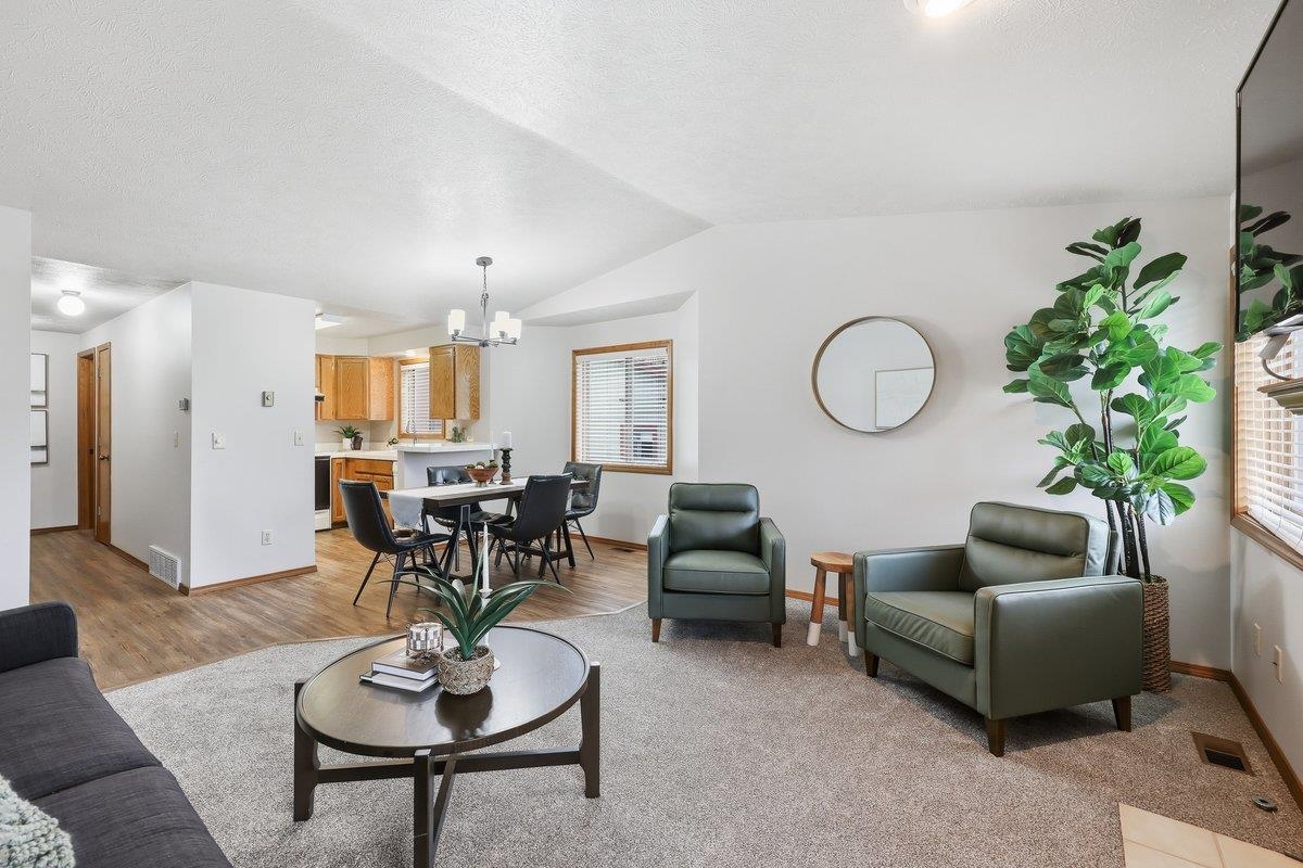 3716 S Alder Cir - Photo 4