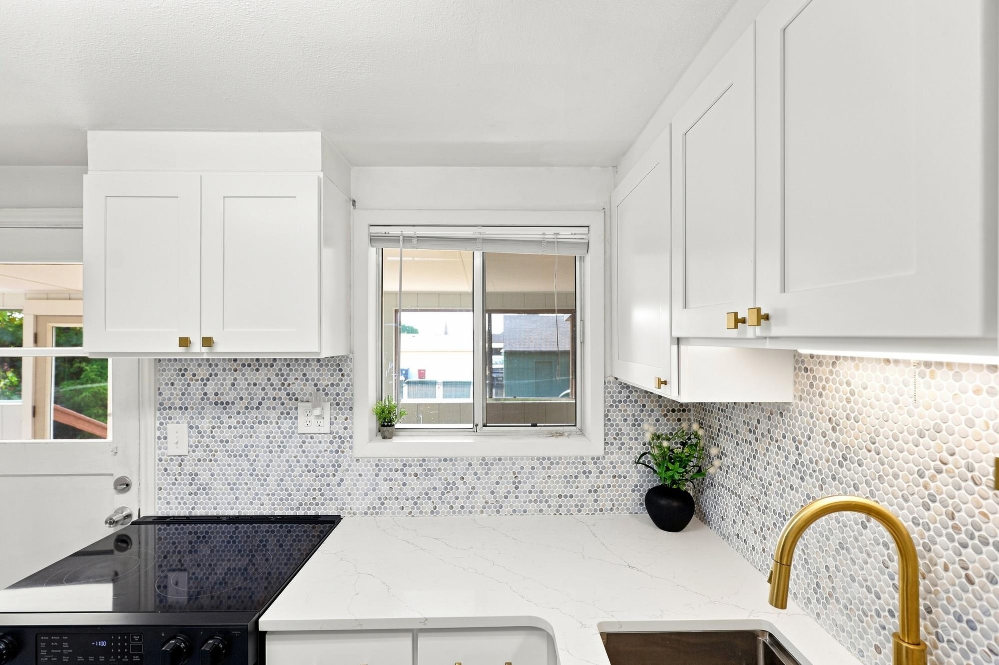 2307 W Broad Ave - Photo 7