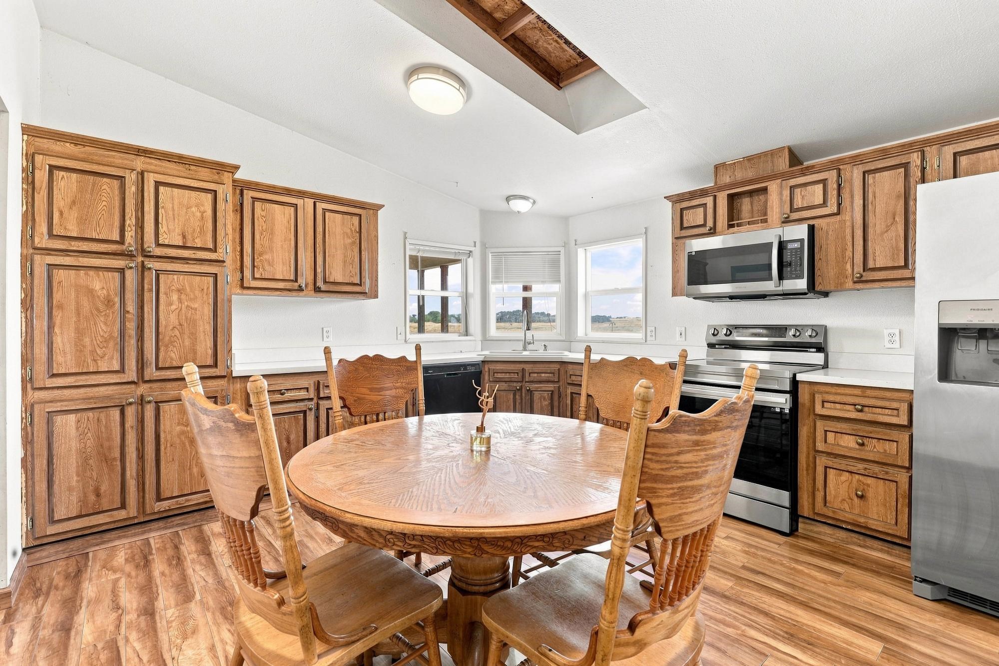 52900 E Bisson Rd - Photo 6