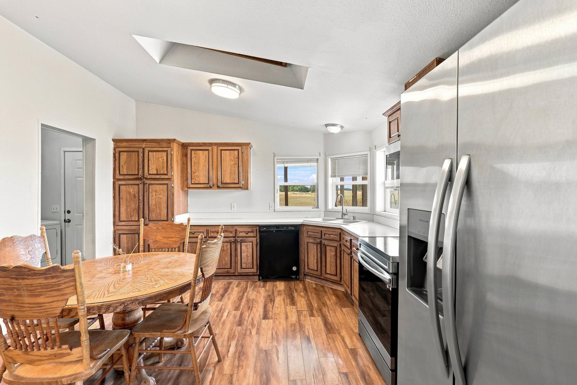 52900 E Bisson Rd - Photo 8