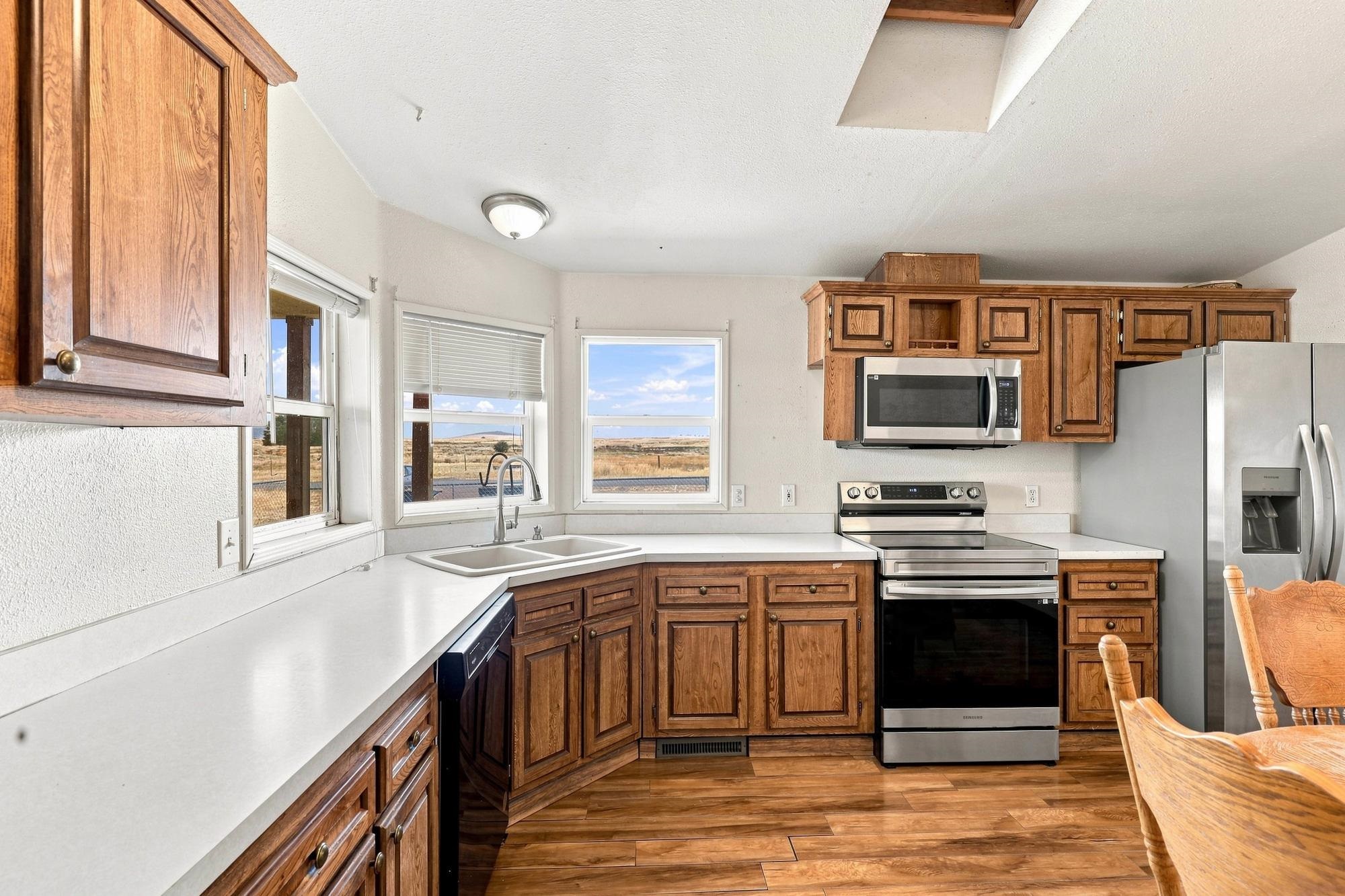 52900 E Bisson Rd - Photo 9