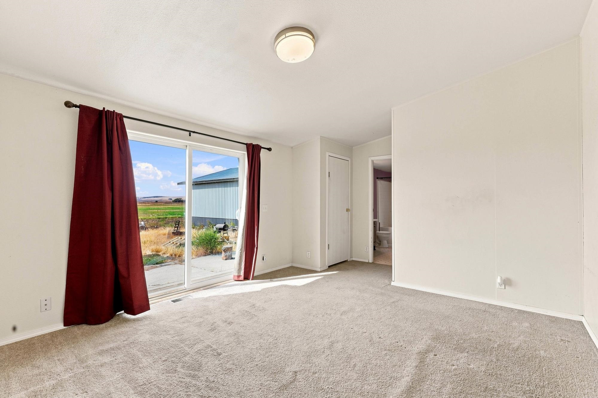 52900 E Bisson Rd - Photo 10