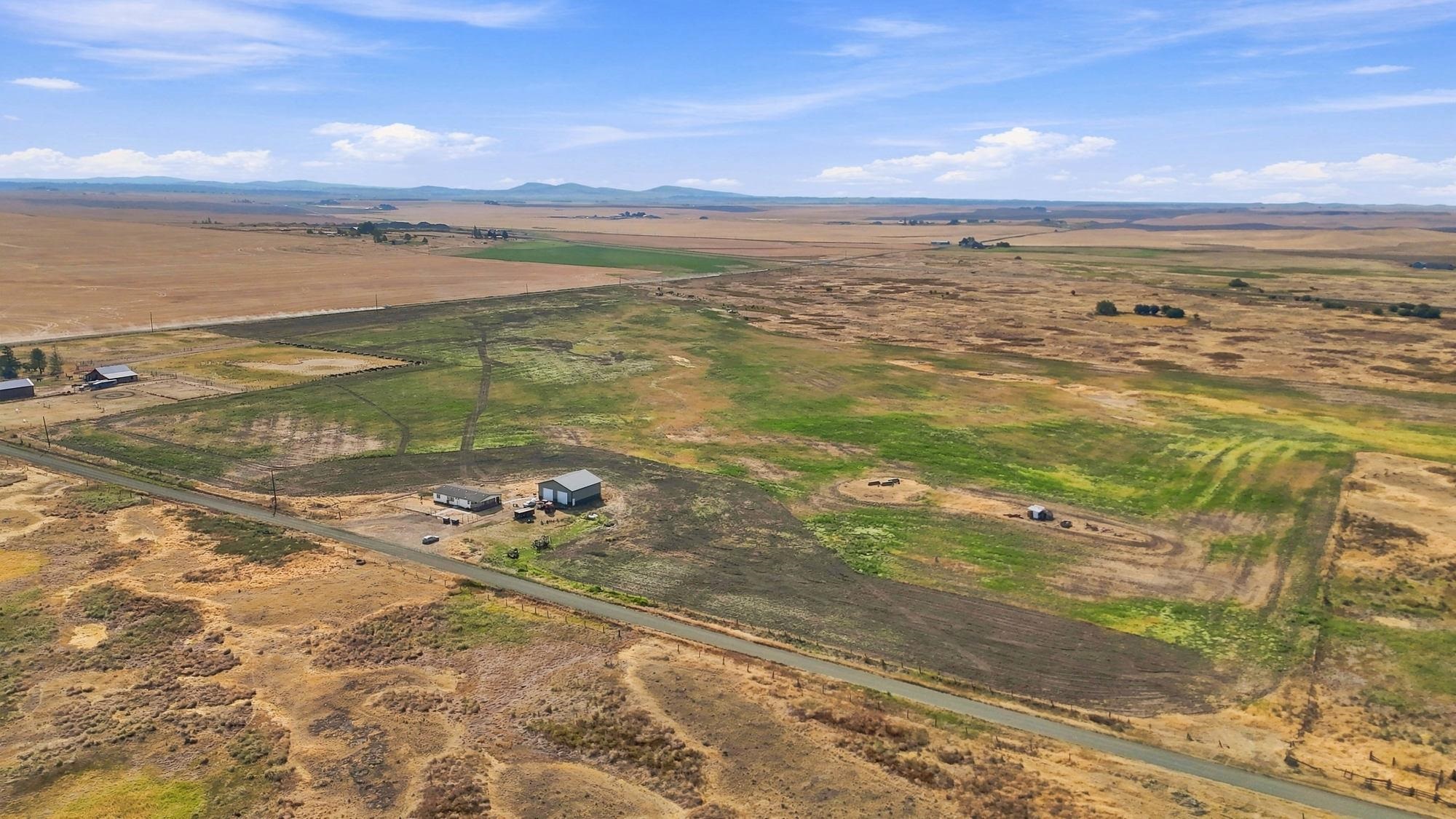 52900 E Bisson Rd - Photo 33