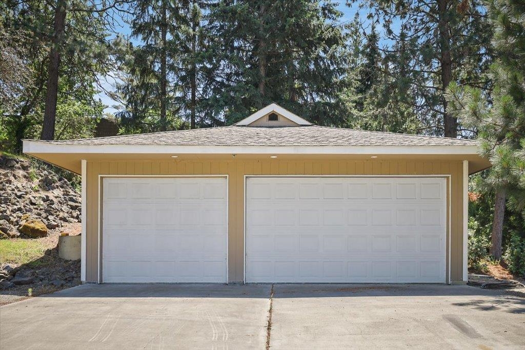 1728 E Rockwood Blvd - Photo 45
